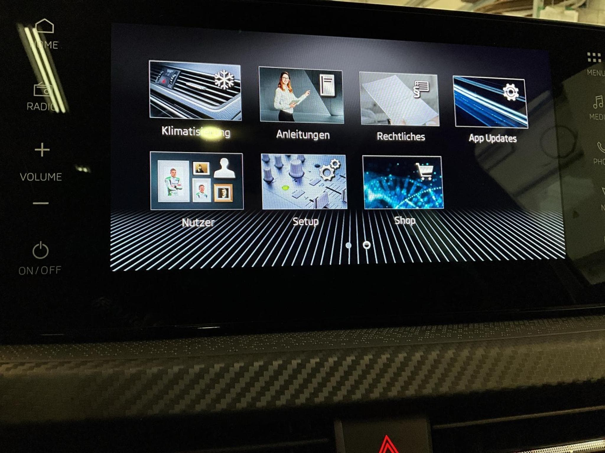 Skoda Kamiq Monte-Carlo+BVM+Pano+LED (2025) - Foto 20