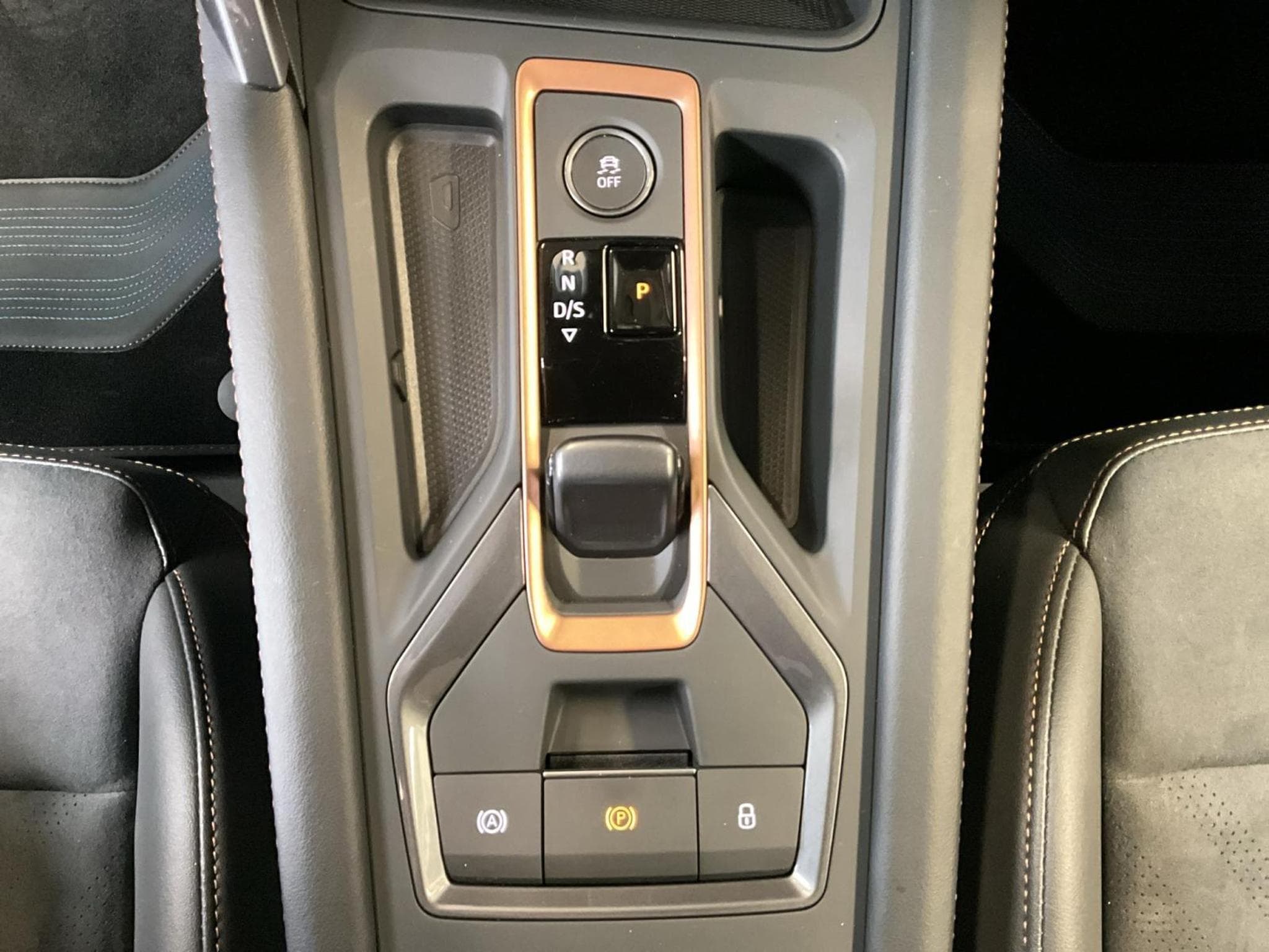 Cupra Leon ST+DSG+Pure-Perf.+Skyline (2025) - Foto 12