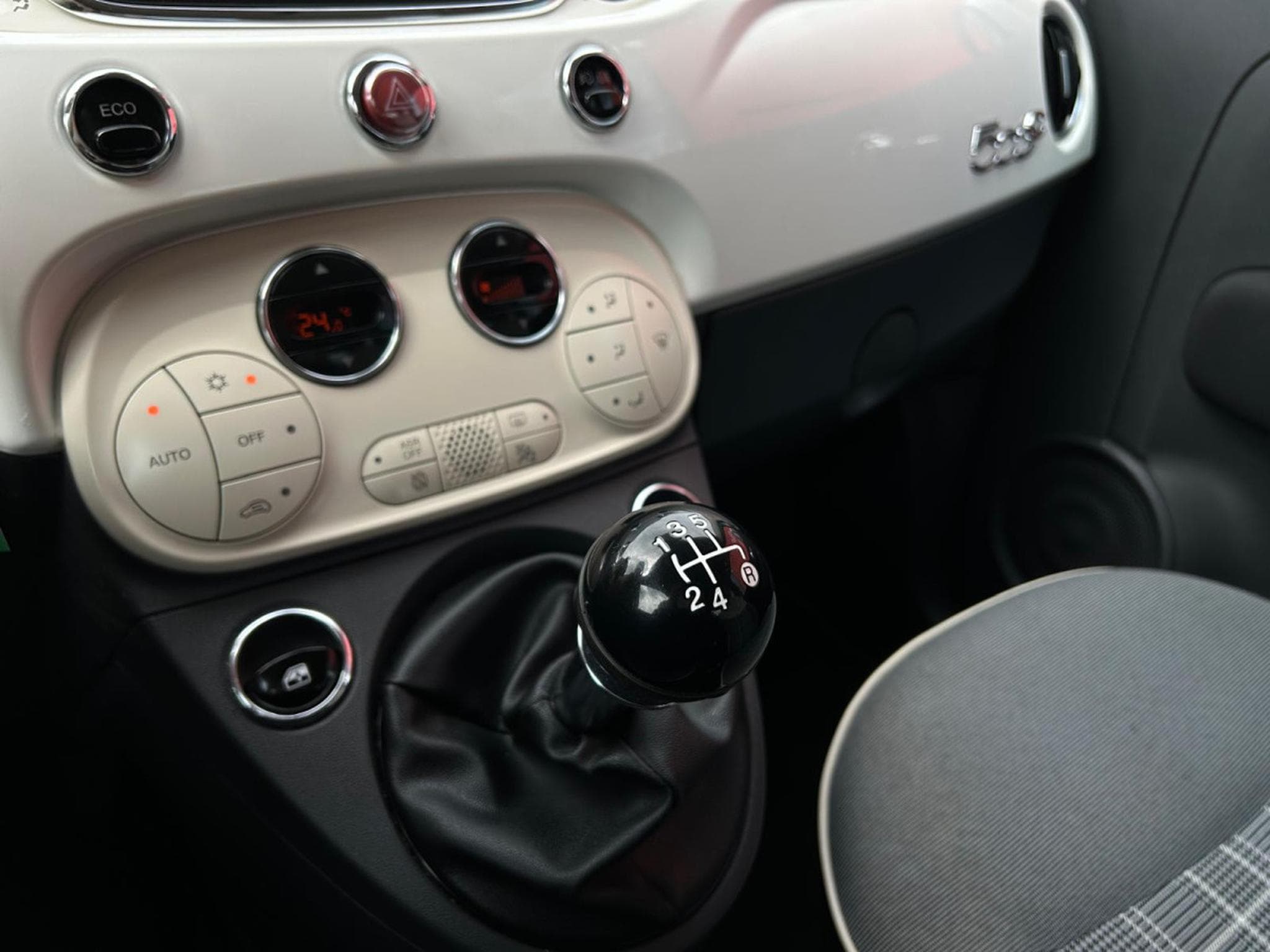 Fiat 500 CABRIO 85CV (2017) - Photo 14