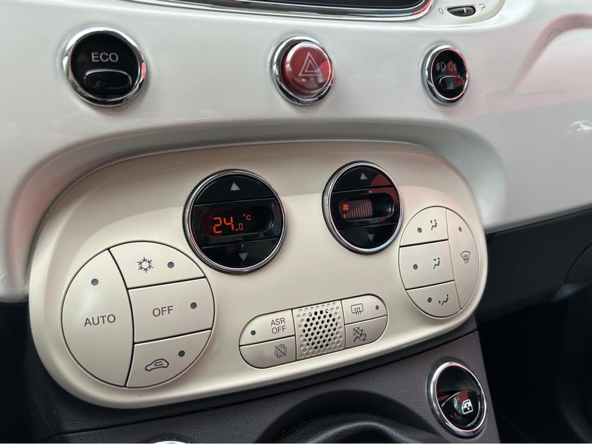 Fiat 500 CABRIO 85CV (2017) - Photo 15