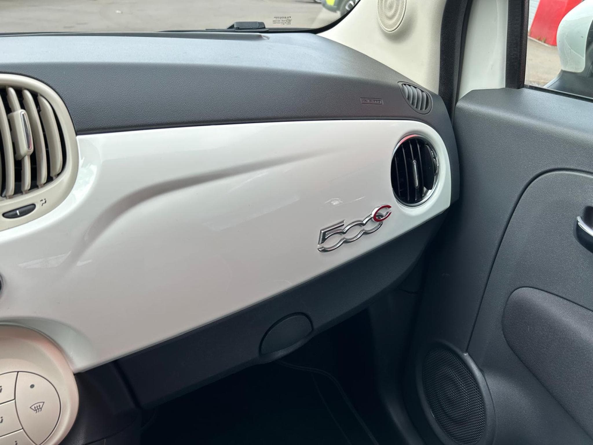 Fiat 500 CABRIO 85CV (2017) - Photo 21