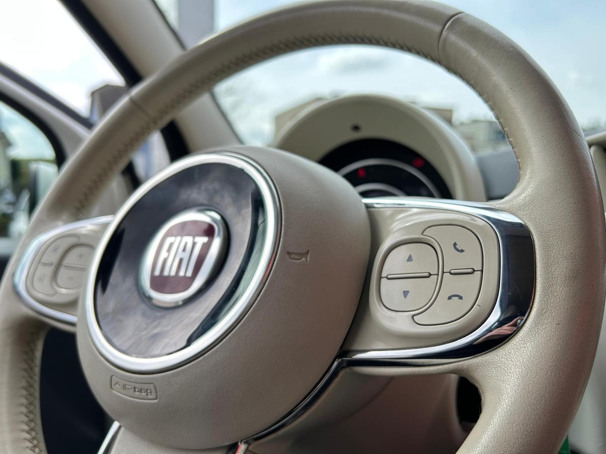 Fiat 500 CABRIO 85CV (2017) - Photo 26