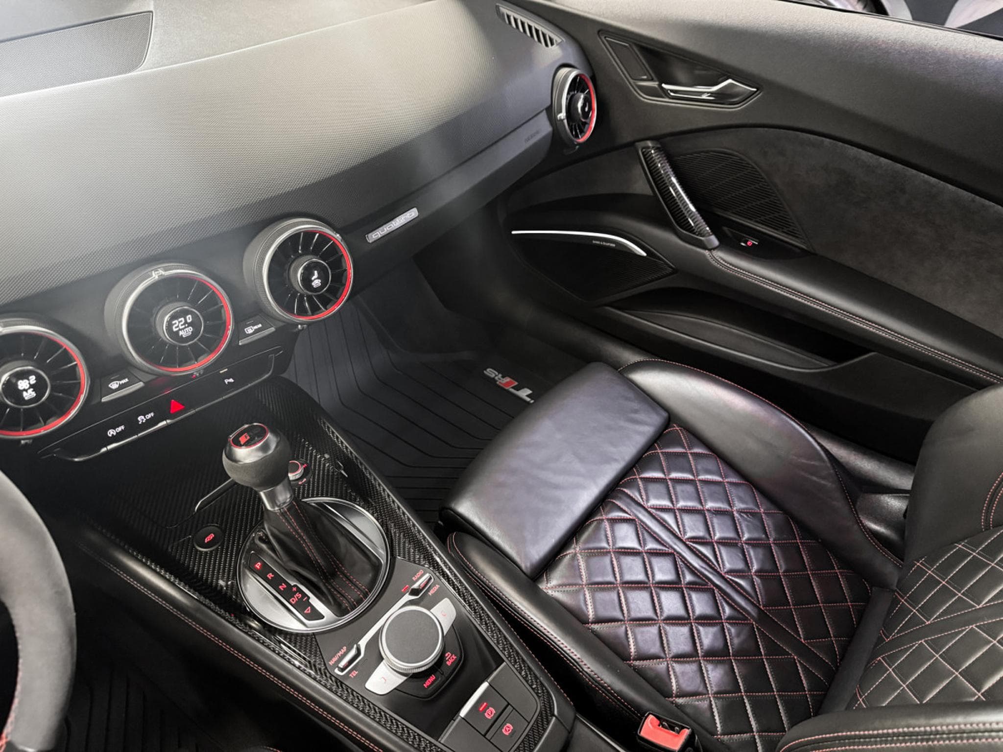 Audi TTRS COUPE / B&O / CARBON / MATRIX LED / MAGN. RIDE (2018) - Foto 12