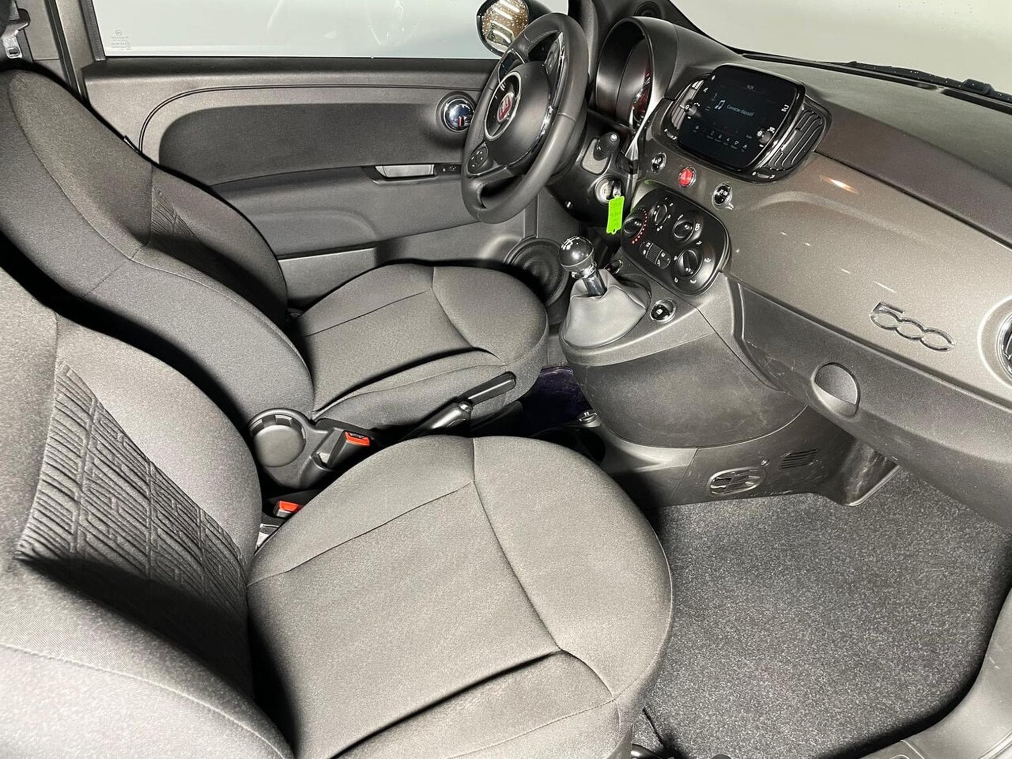 Fiat 500 1.0 70ch BSG SS Pack Confort Carplay (2023) - Photo 9