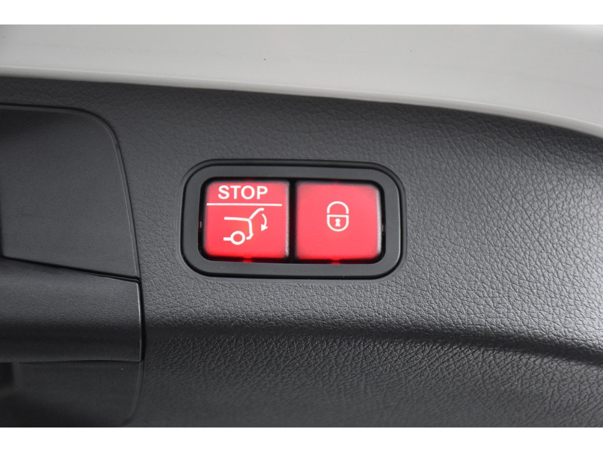 Mercedes GLA 200 CDI AMG Line 8G-Tronic GPS LANE SIDE CAM KEYLESS 1° MAIN (2021) - Foto 23