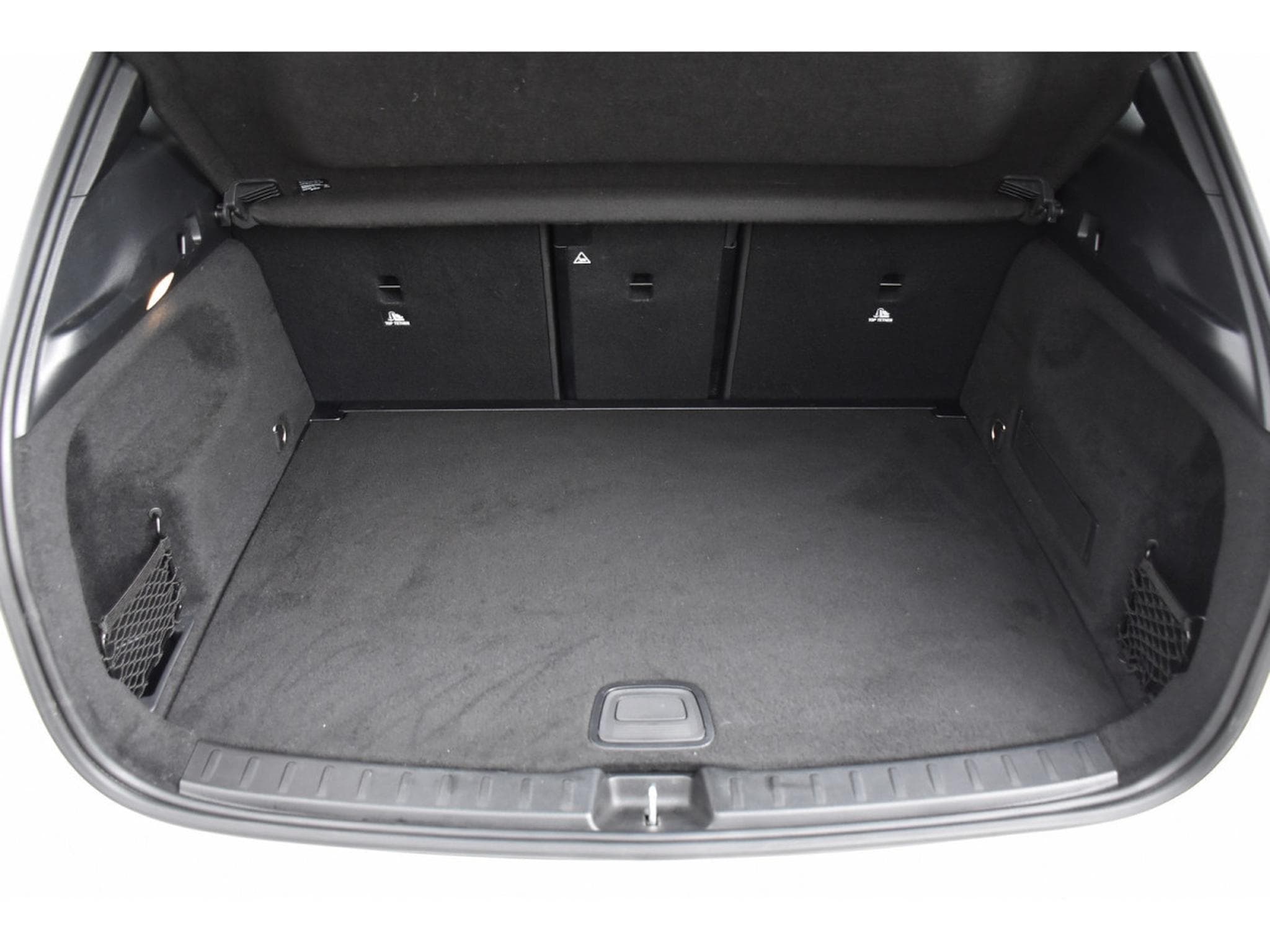 Mercedes GLA 200 CDI AMG Line 8G-Tronic GPS LANE SIDE CAM KEYLESS 1° MAIN (2021) - Foto 24