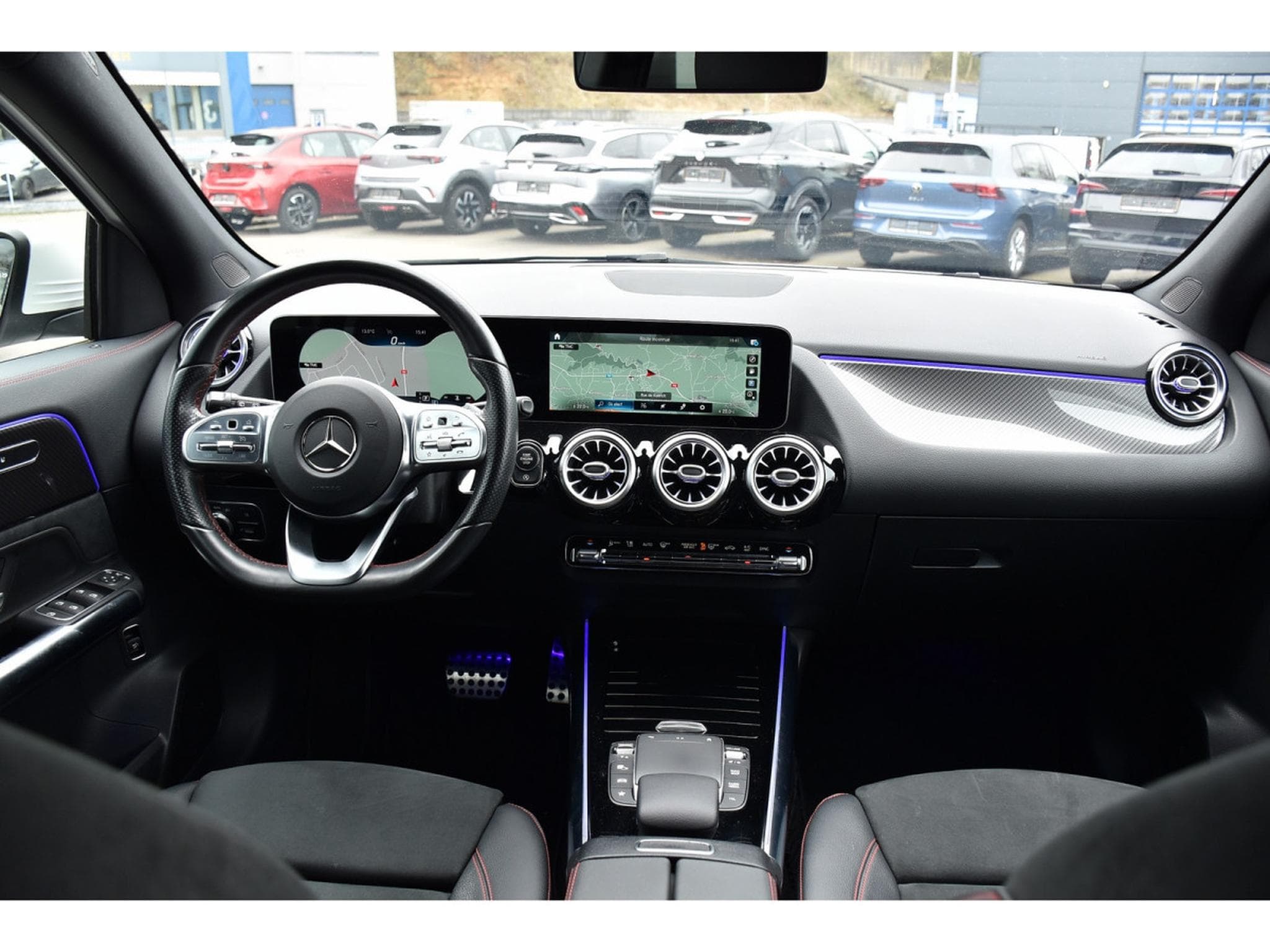 Mercedes GLA 200 CDI AMG Line 8G-Tronic GPS LANE SIDE CAM KEYLESS 1° MAIN (2021) - Foto 9