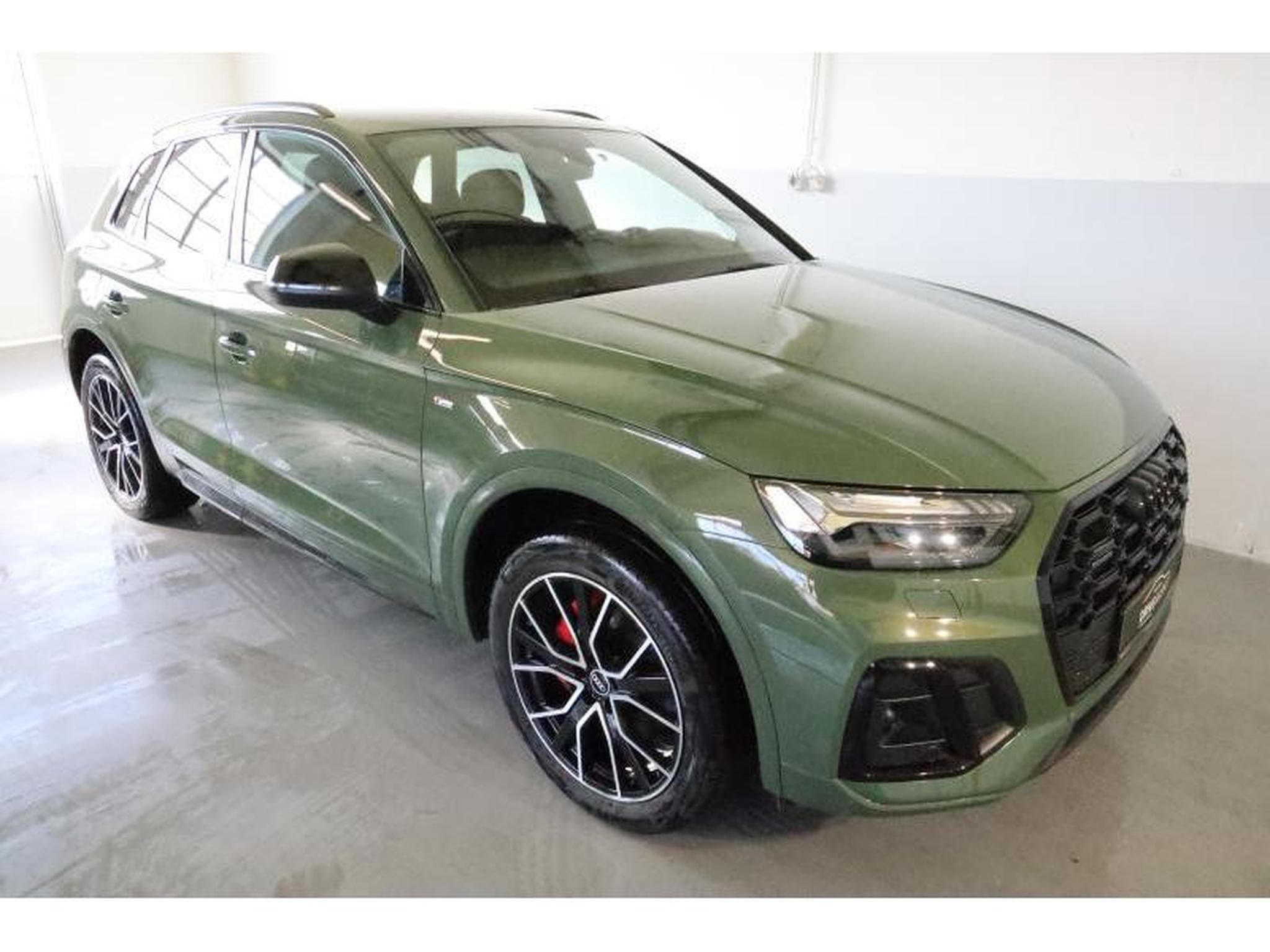 Audi Q5 S Line (2020) - Photo 21