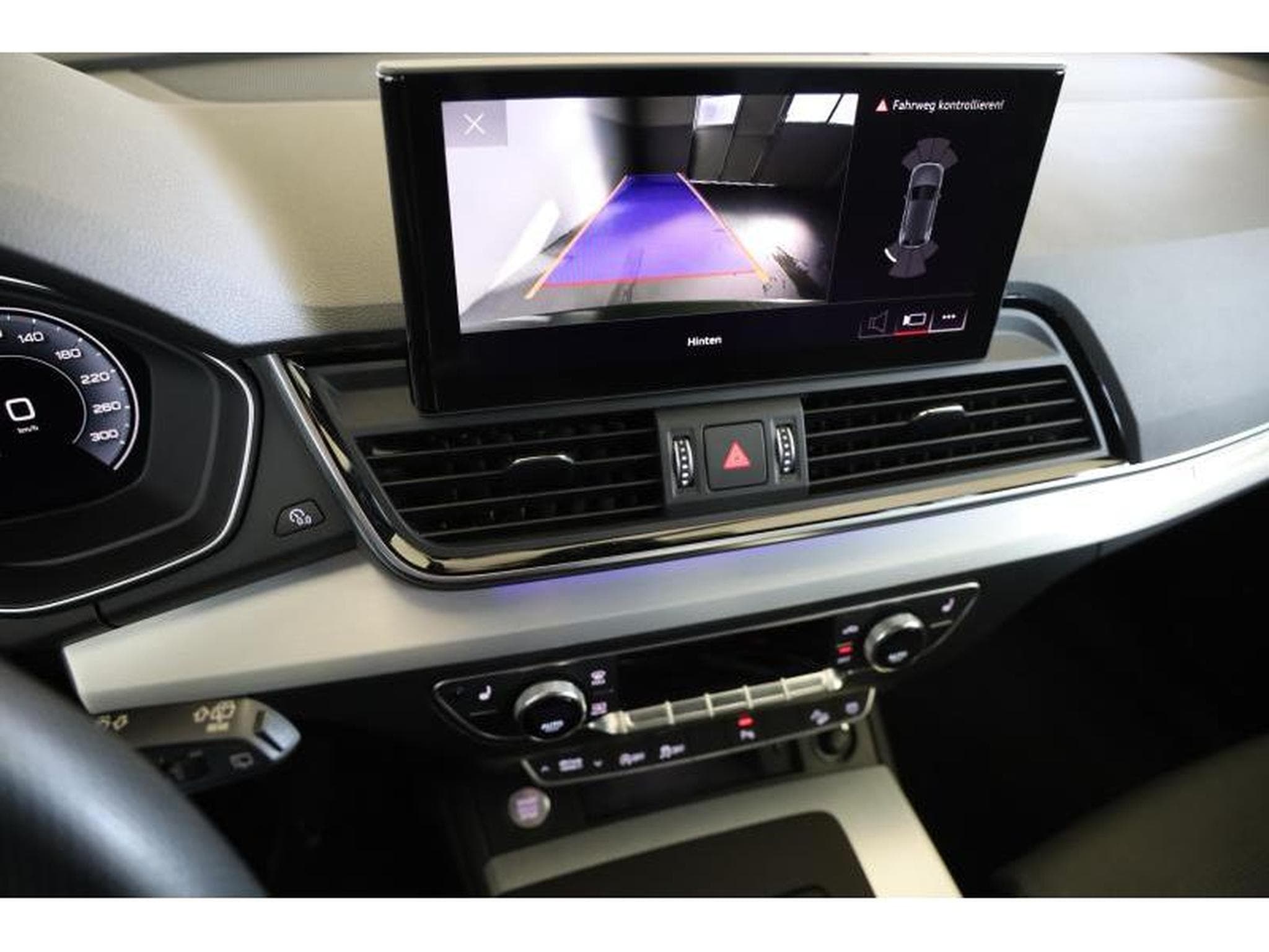 Audi Q5 S Line (2020) - Photo 6