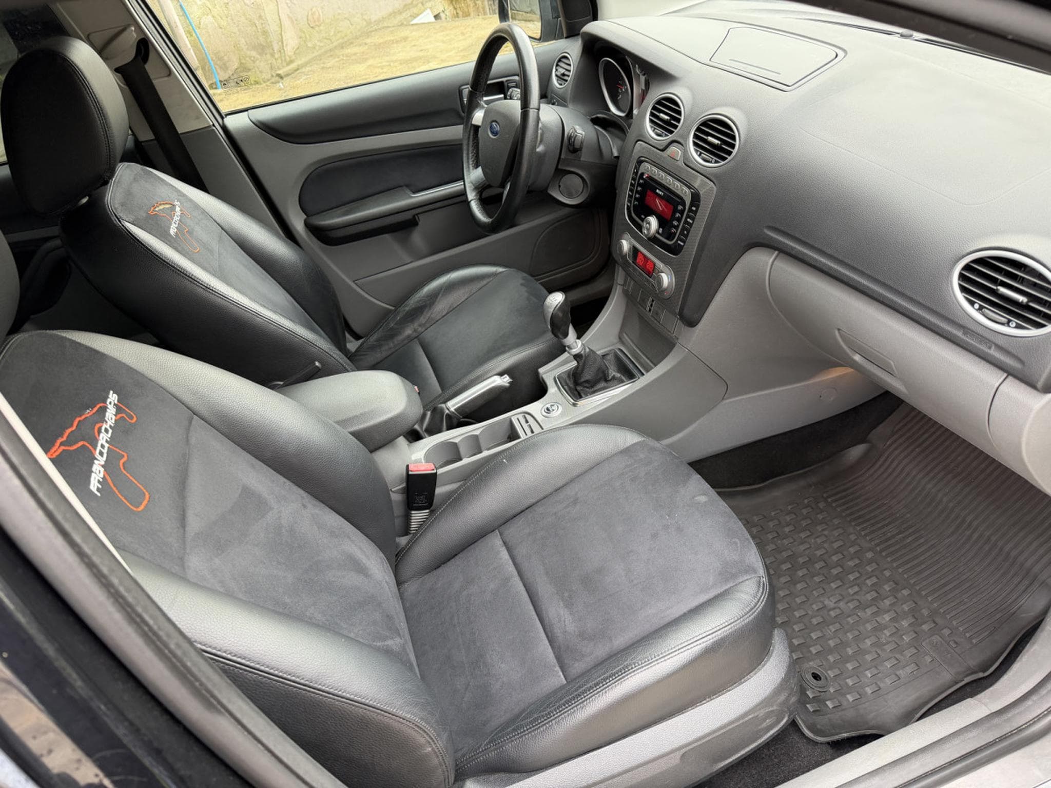 Ford Focus Ford Focus 2.0TDCI 136CV FRANCORCHAMPS (2009) - Foto 3