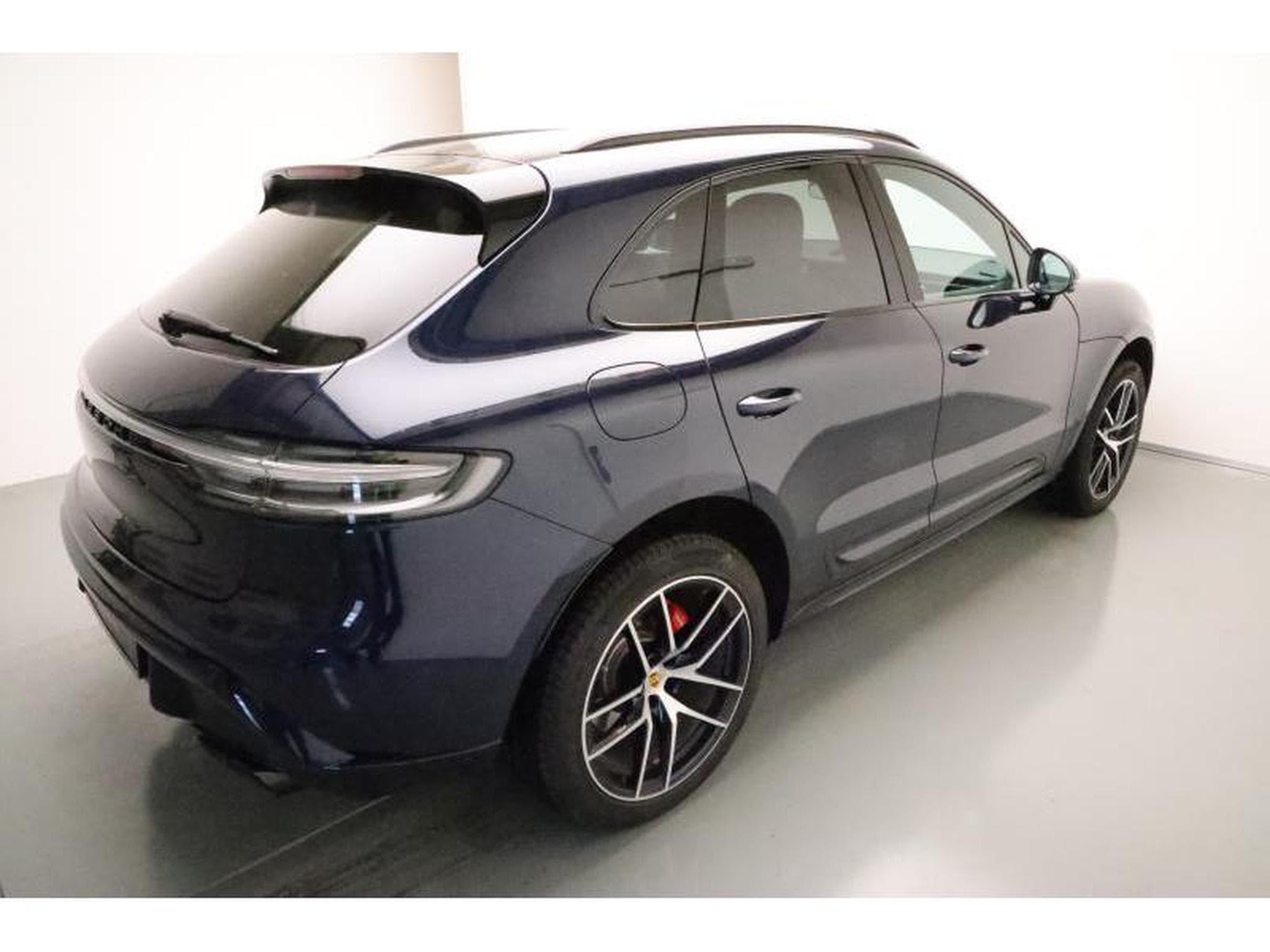 Porsche Macan S (2022) - Photo 21