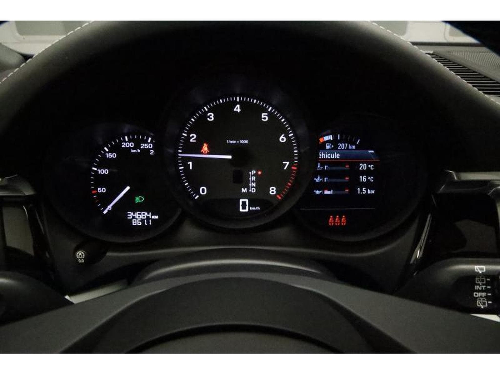 Porsche Macan S (2022) - Photo 6