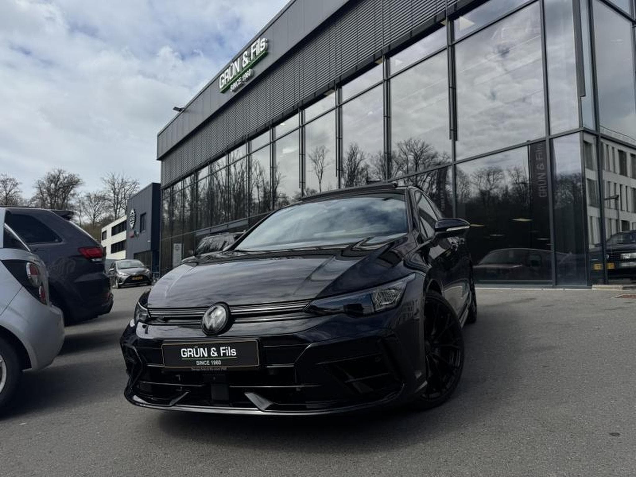 VW Golf R BLACK EDITION (2025) - Photo 1