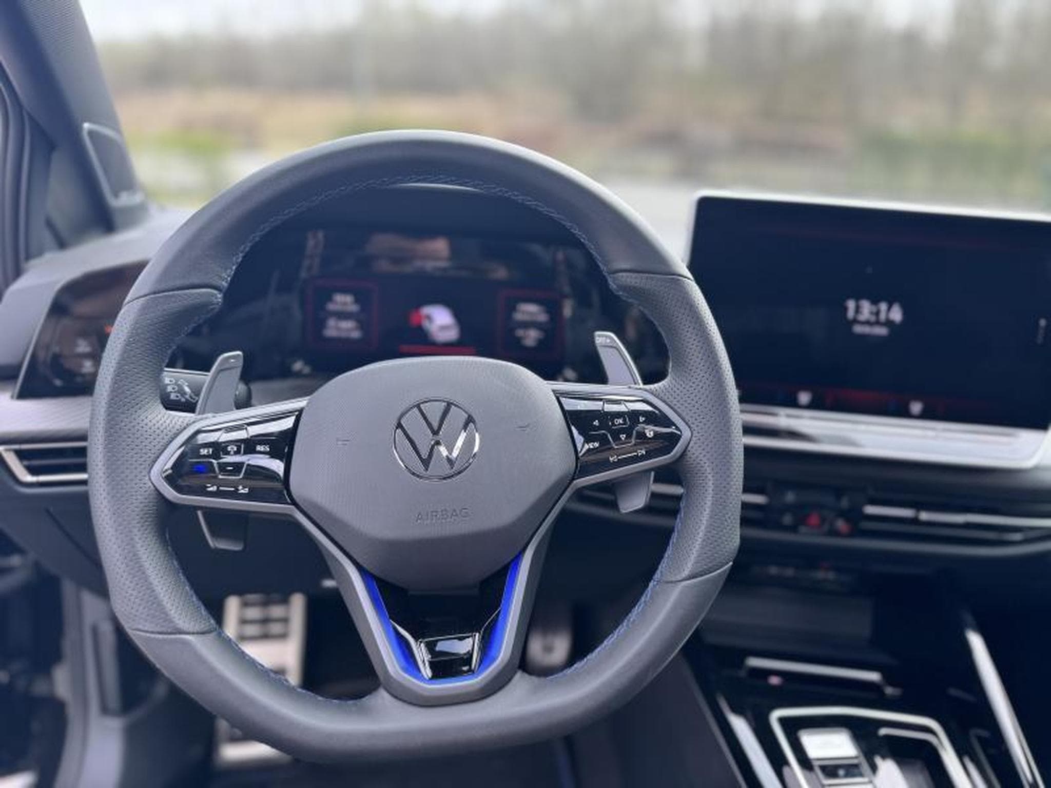 VW Golf R BLACK EDITION (2025) - Photo 13