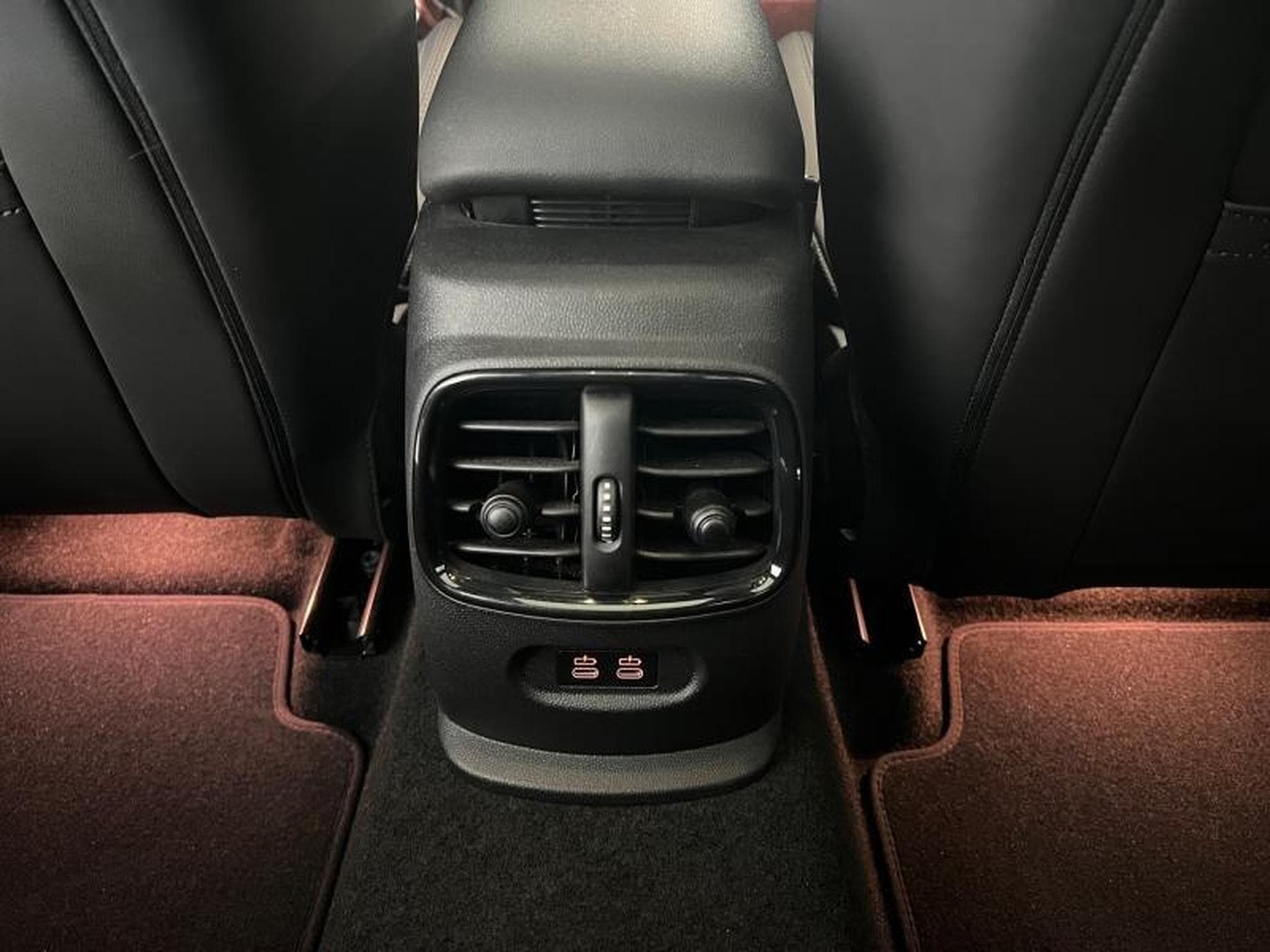 MINI Clubman John Cooper Works (2023) - Photo 16