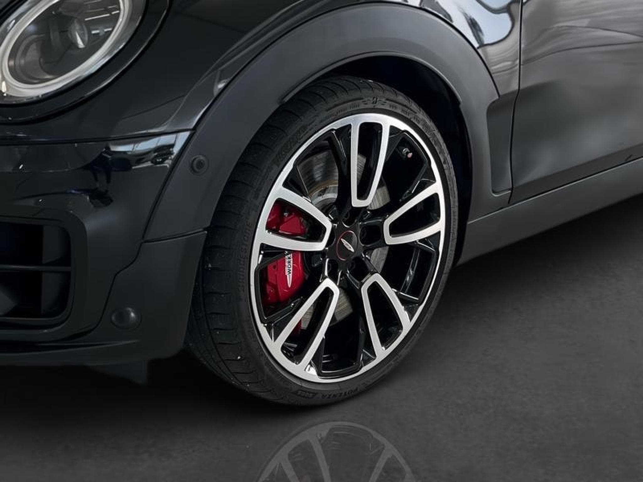 MINI Clubman John Cooper Works (2023) - Photo 6