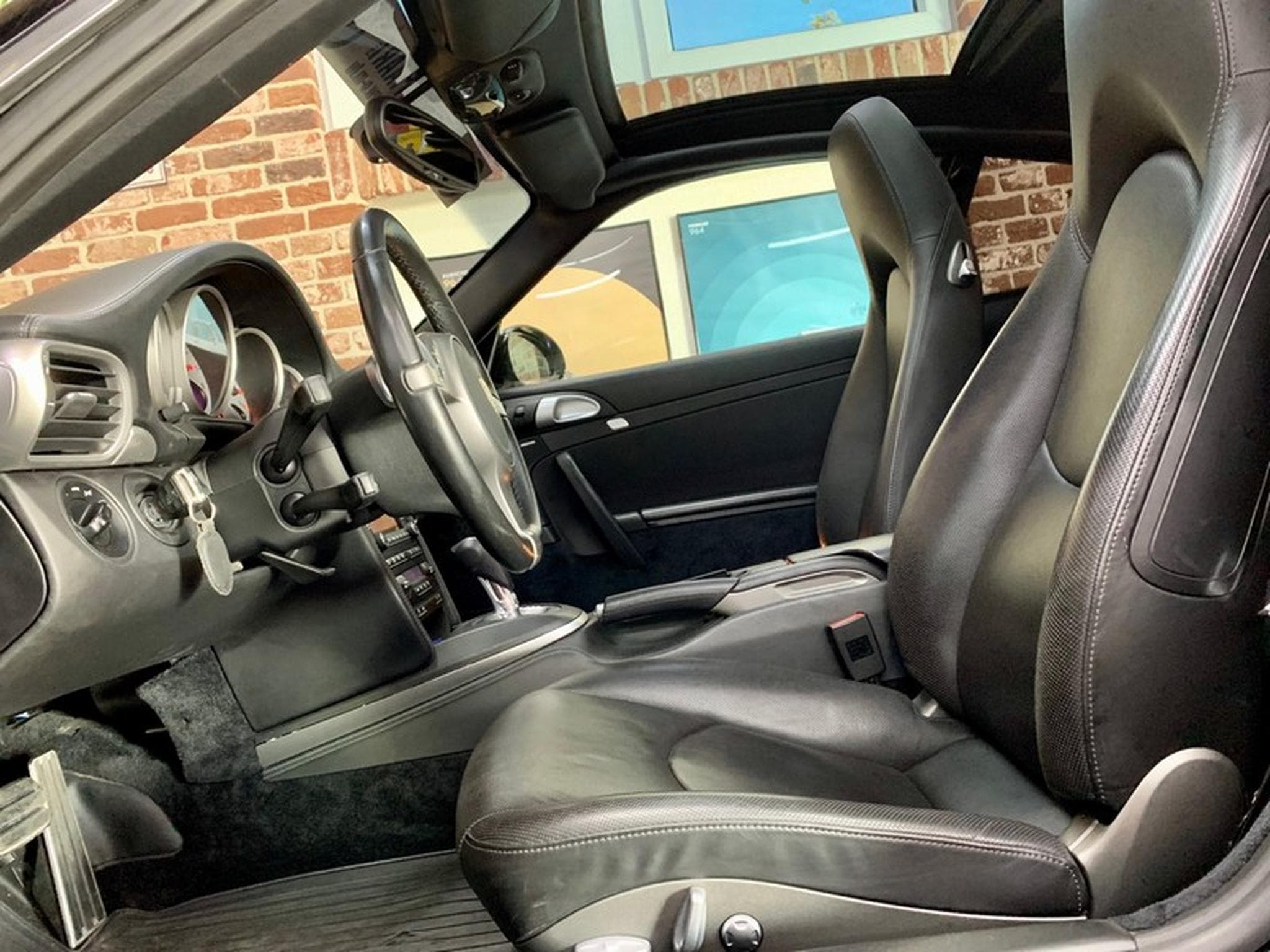 Porsche 911 997 (911) 4S Targa (phase 2) 385 cv PDK (2009) - Photo 5