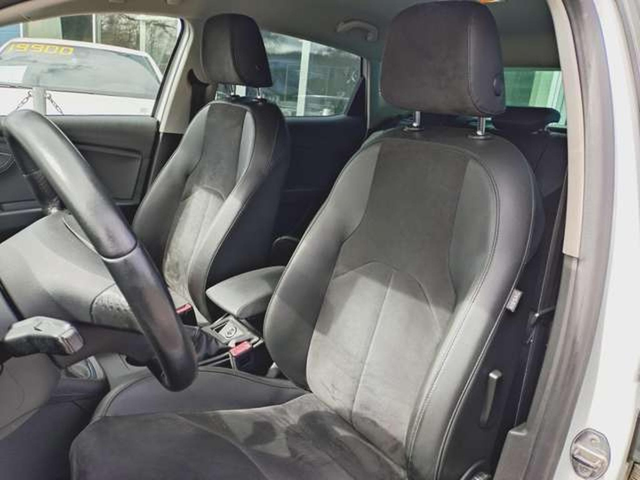 SEAT Leon Style (2013) - Photo 4