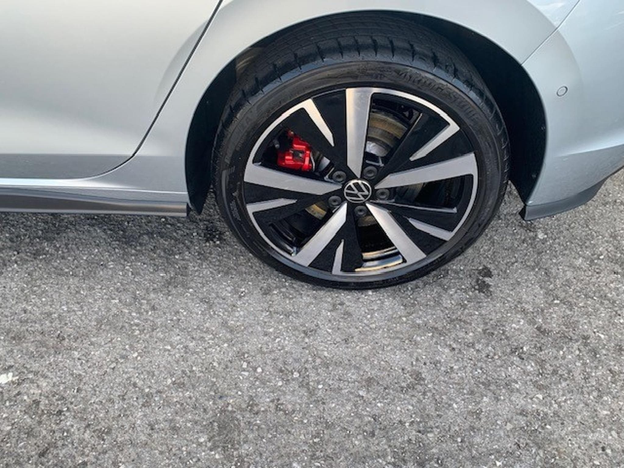 VW Golf GTE BLACK STYLE 177CV DSG6 (2025) - Foto 4