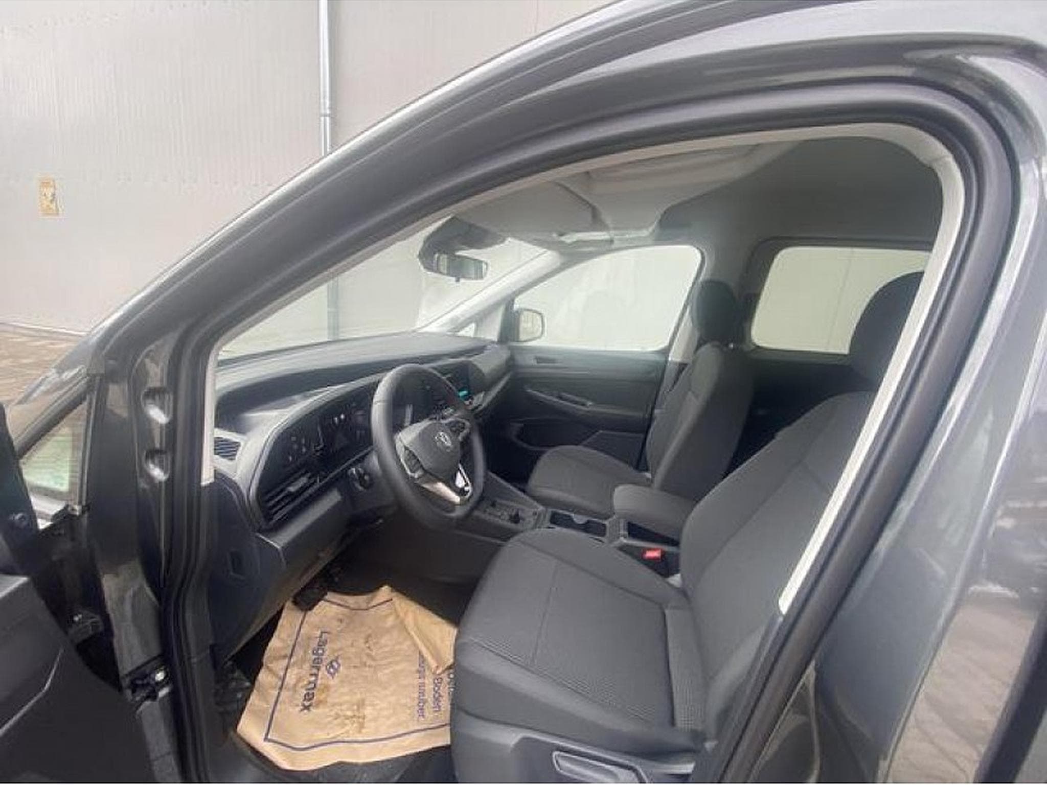 VW Caddy (2026) - Photo 8