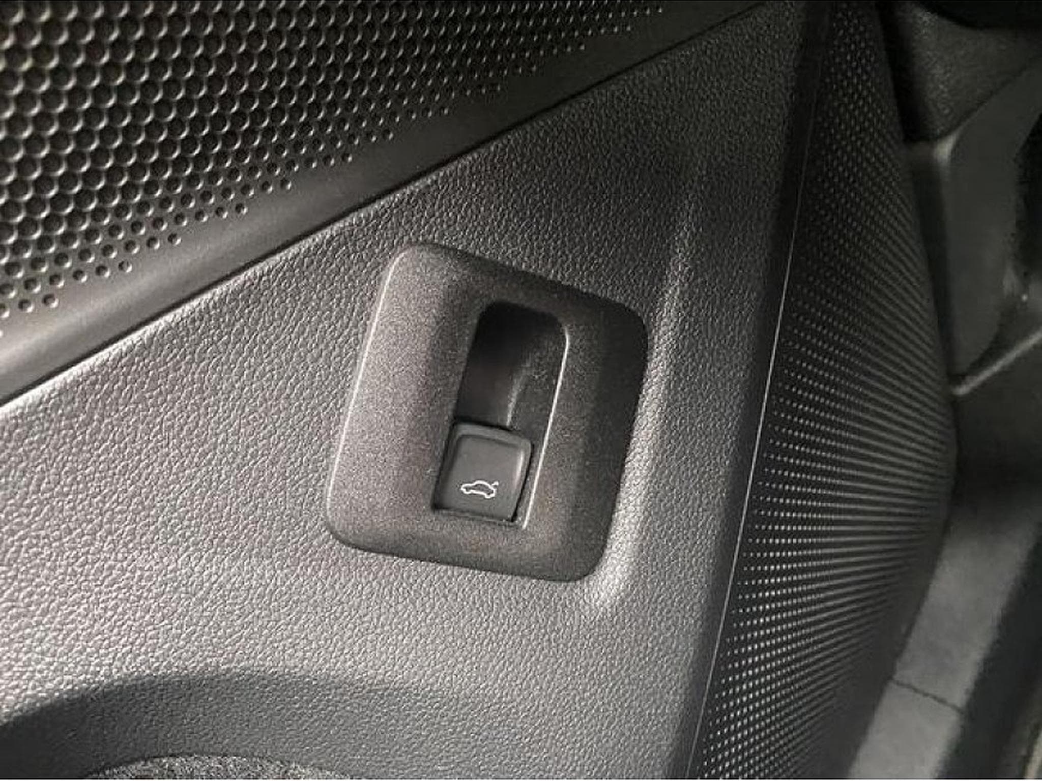 VW Tiguan (2025) - Photo 24