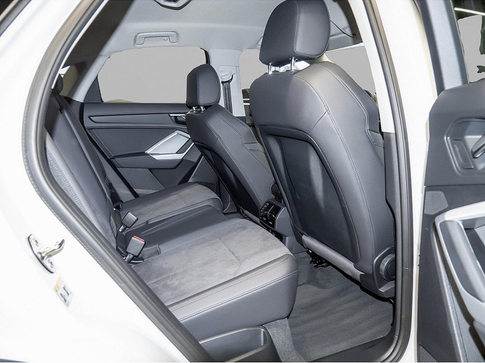 Audi Q3 (2025) - Photo 4