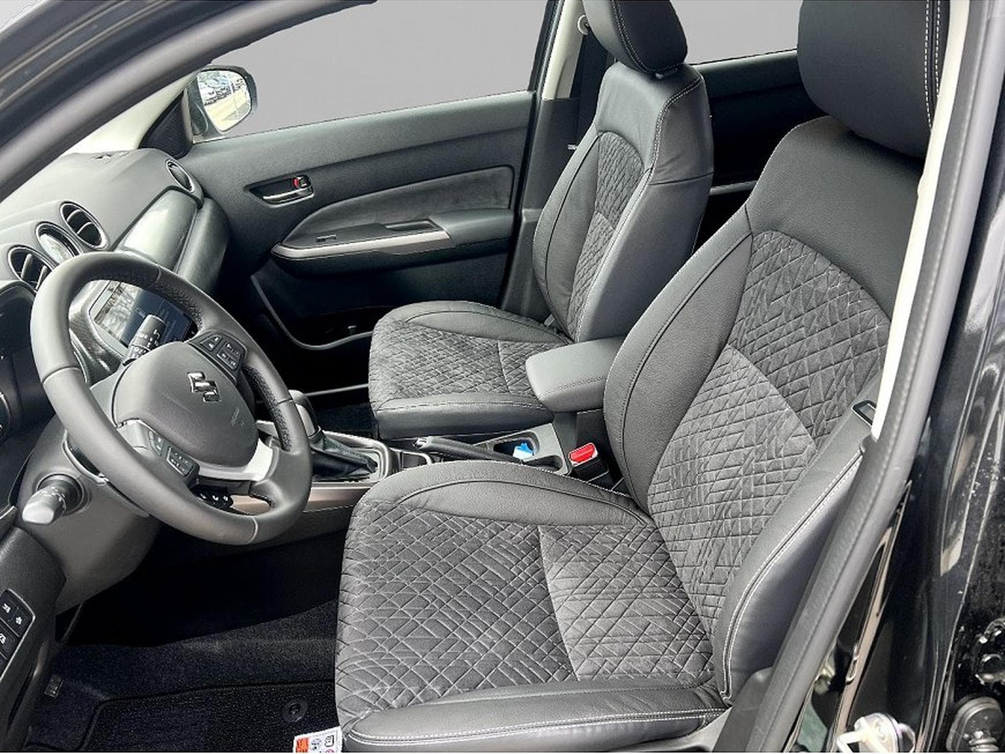 Suzuki Vitara (2025) - Photo 7