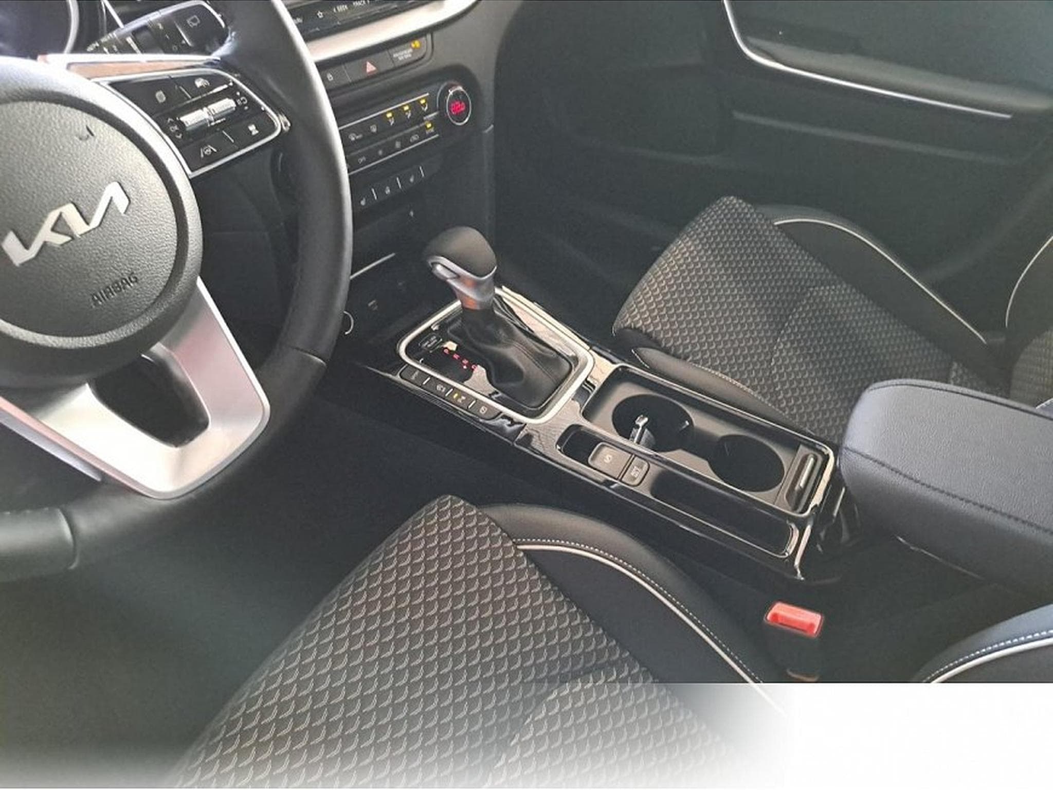 Kia XCeed (2026) - Photo 11