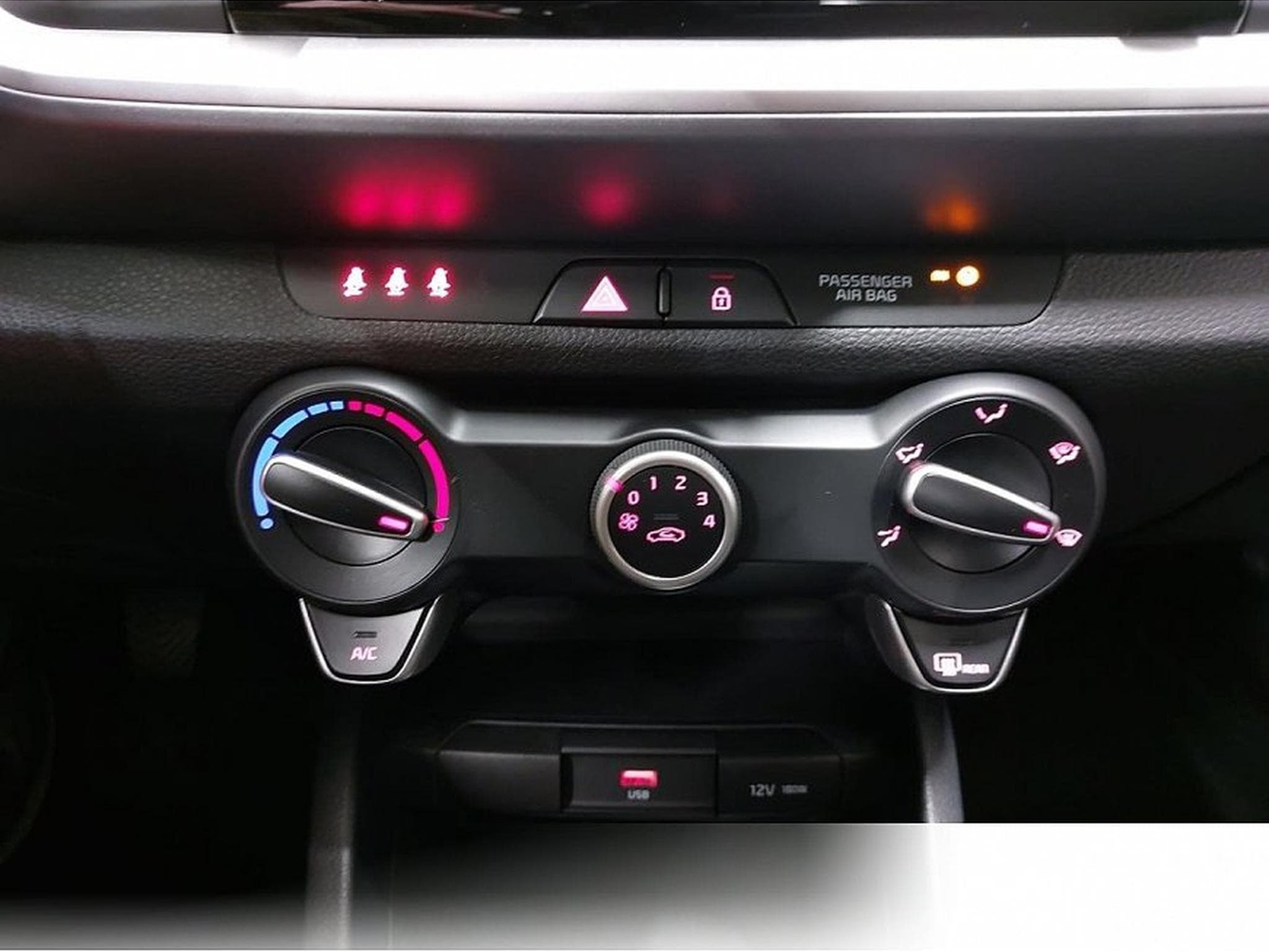 Kia Stonic (2026) - Foto 10