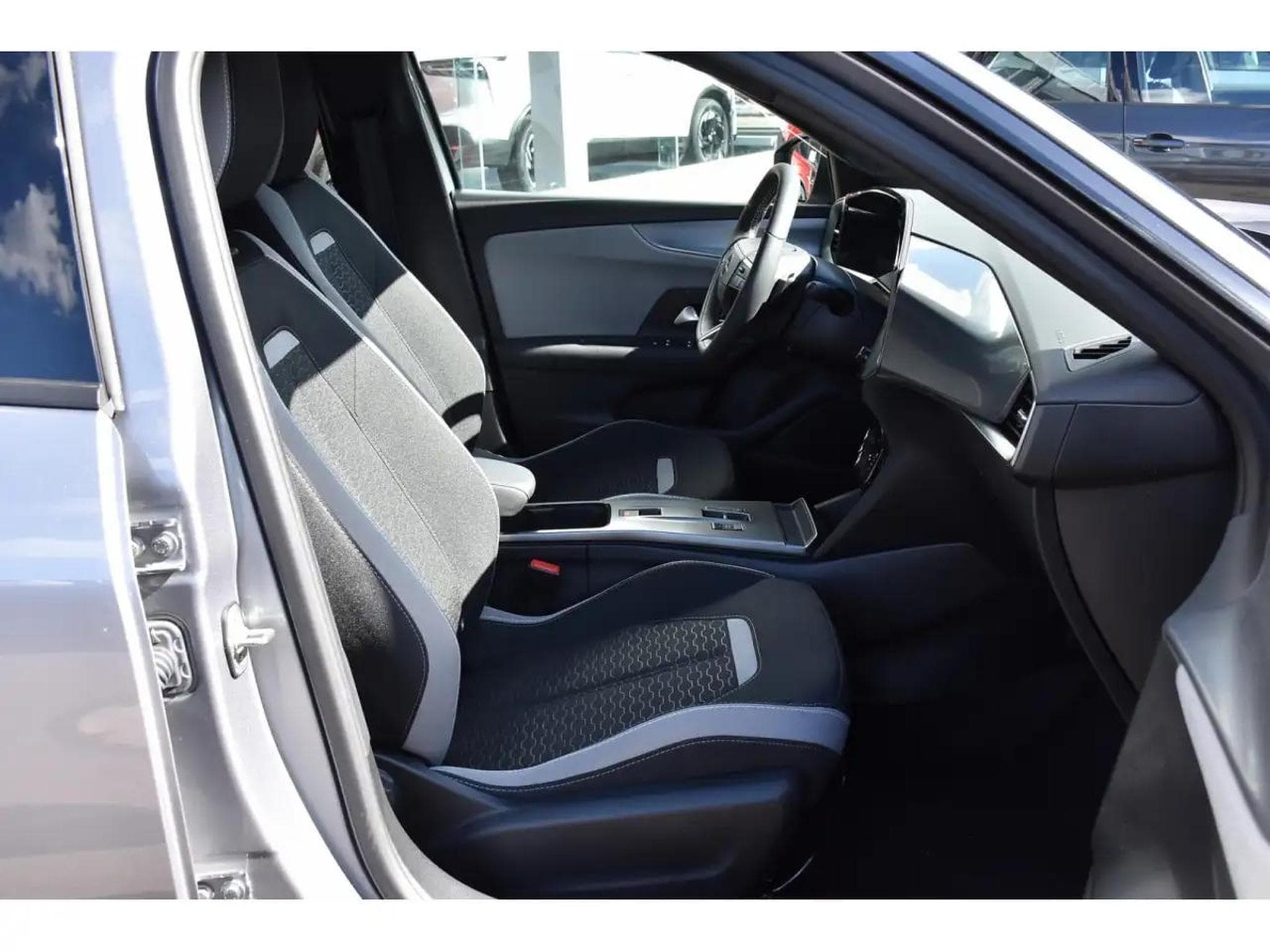 Opel Mokka (2025) - Foto 7