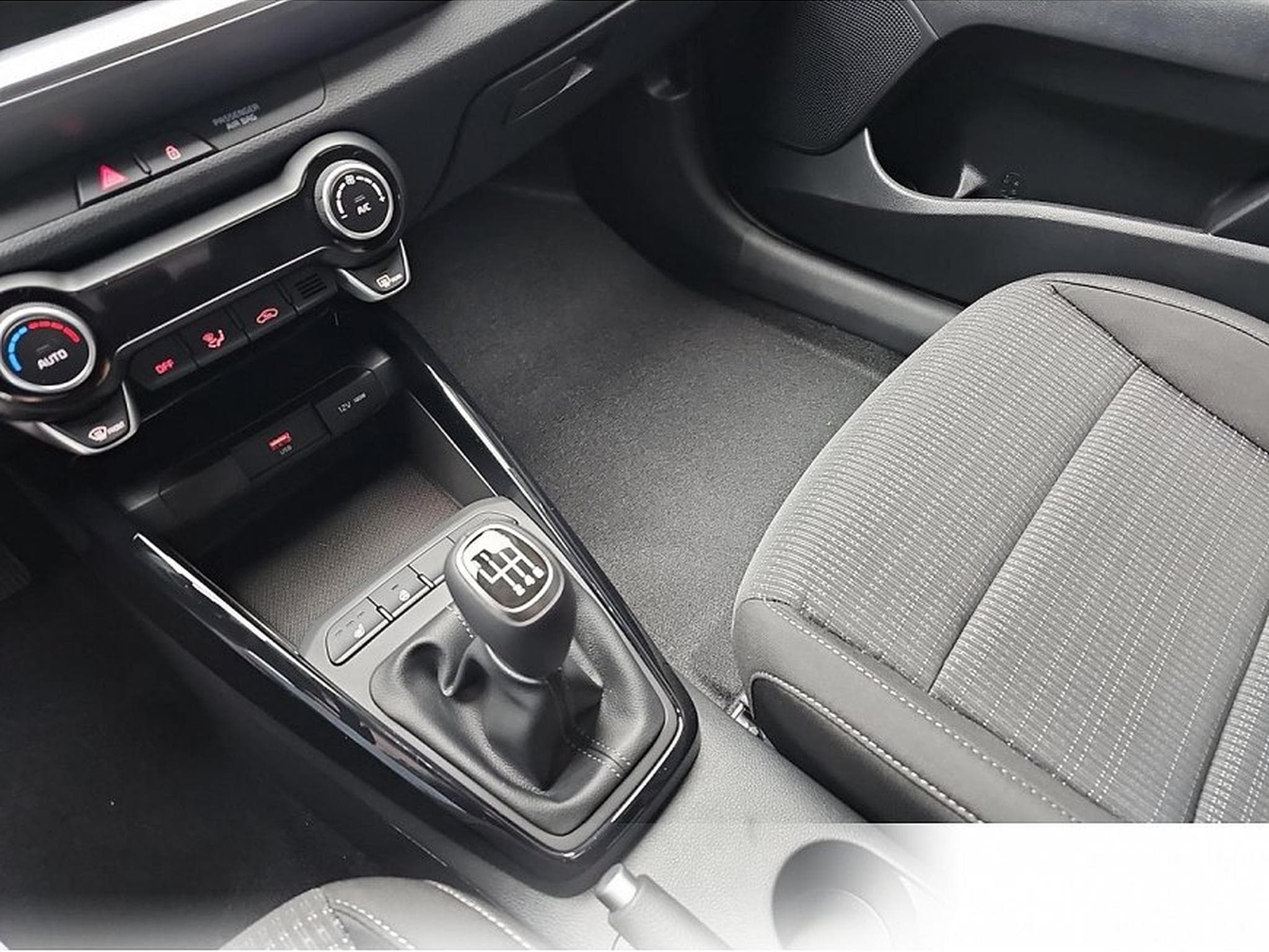 Kia Stonic (2026) - Foto 11