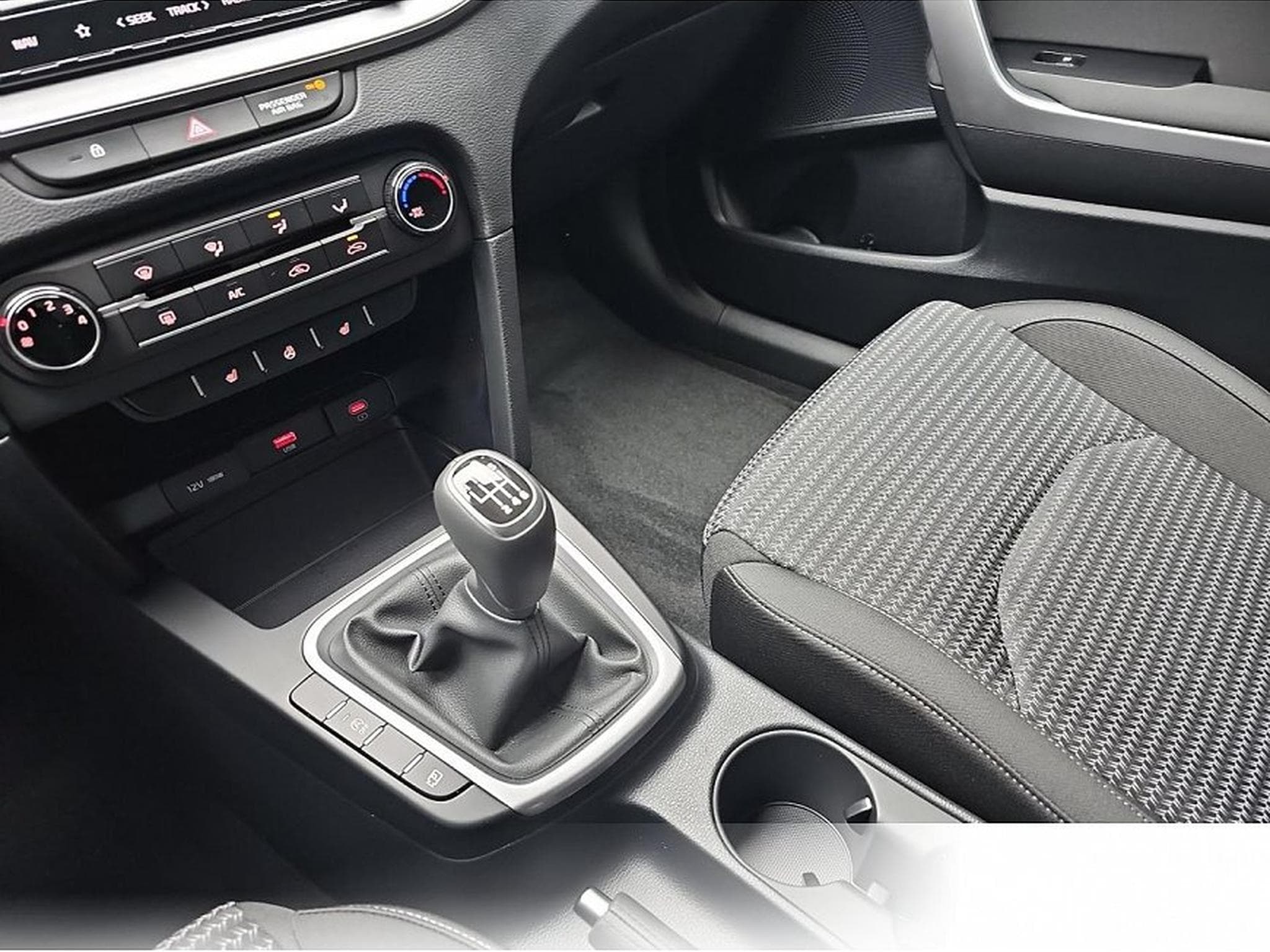 Kia XCeed (2026) - Foto 11