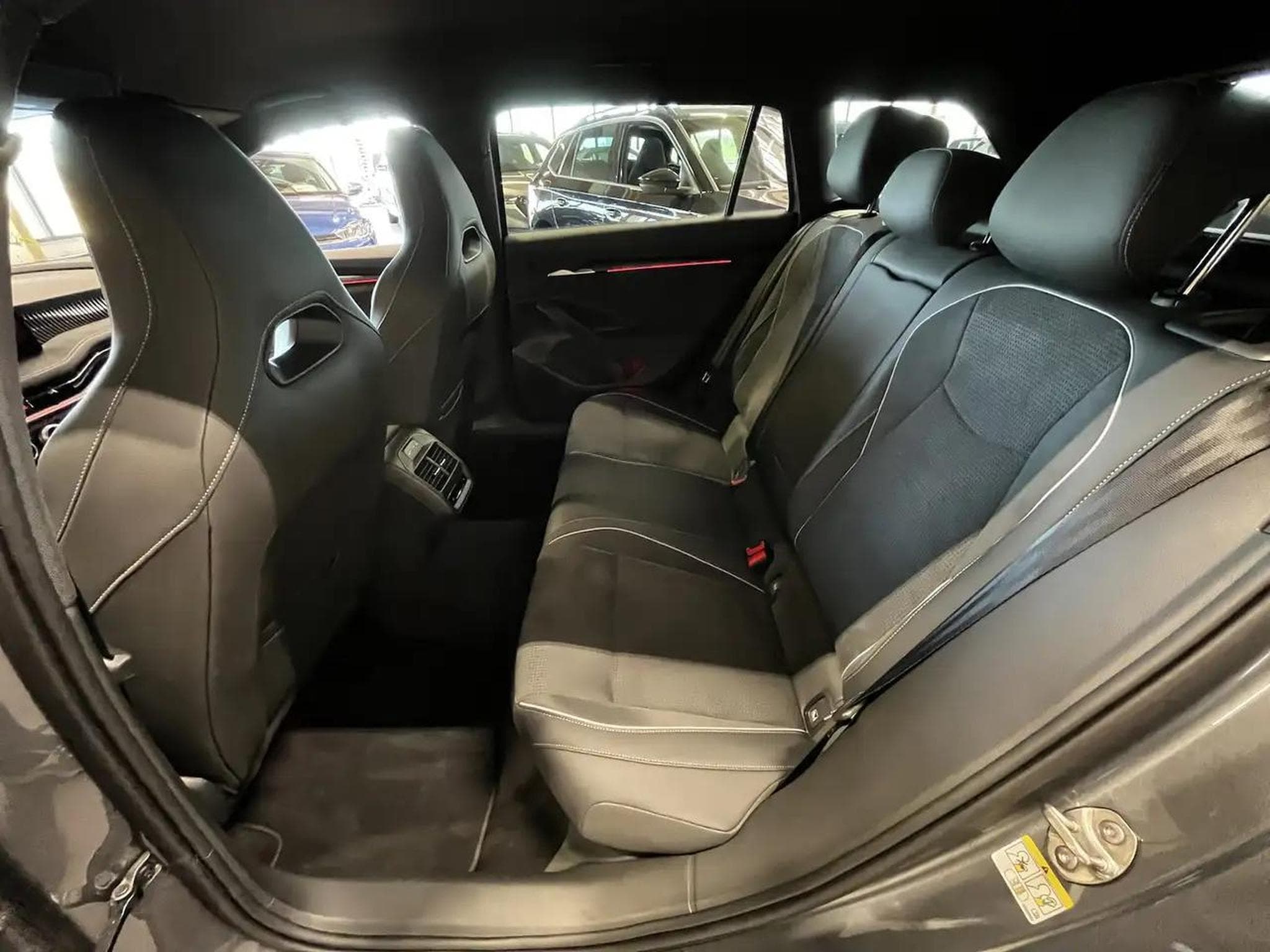 Skoda Superb (2025) - Foto 10