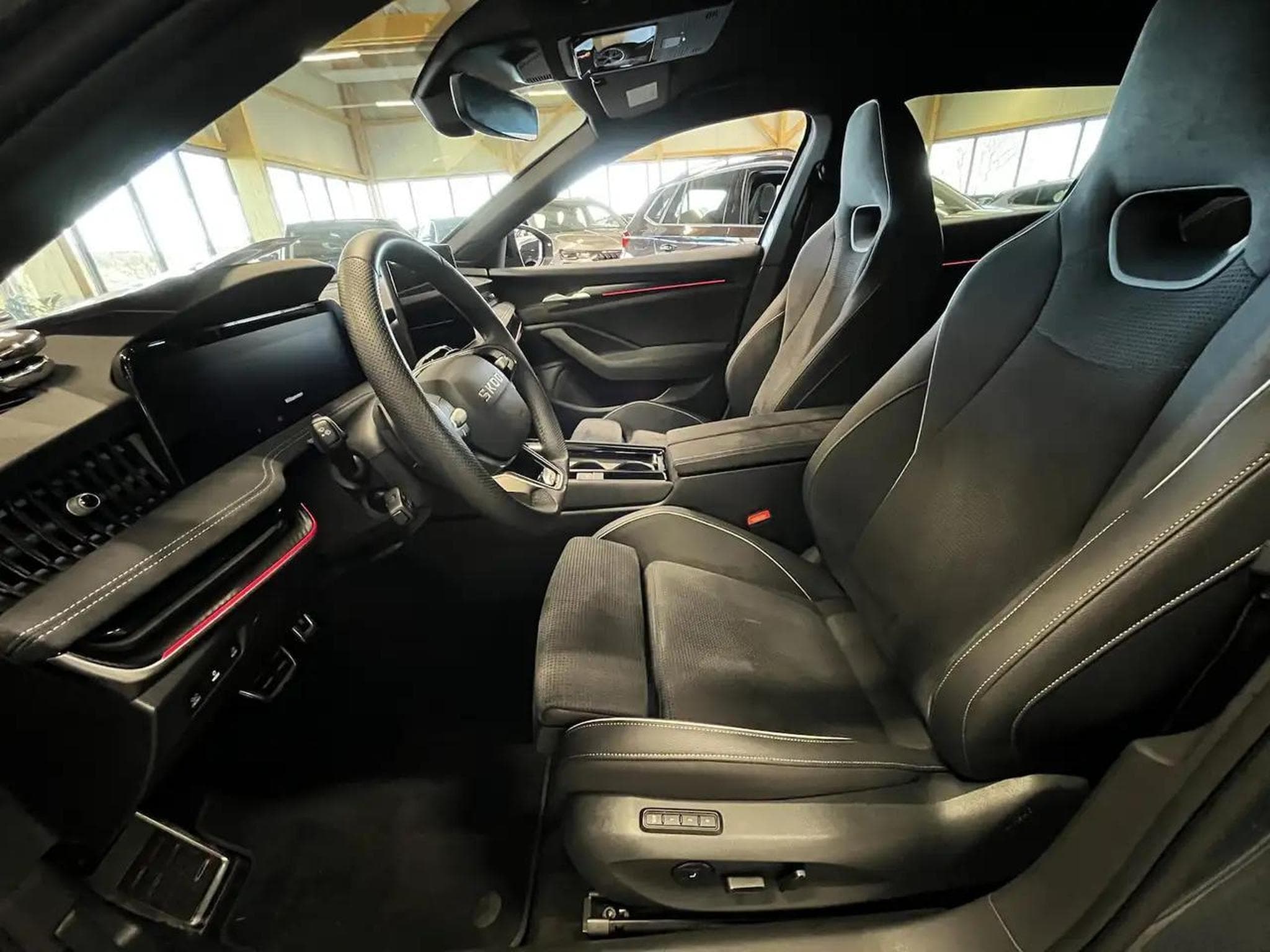 Skoda Superb (2025) - Foto 9