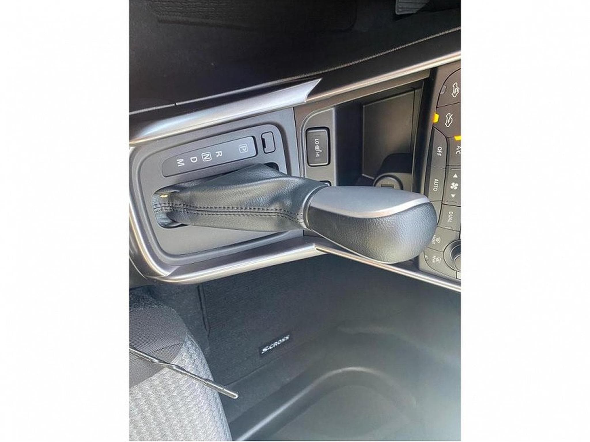 Suzuki S-Cross (2026) - Foto 12