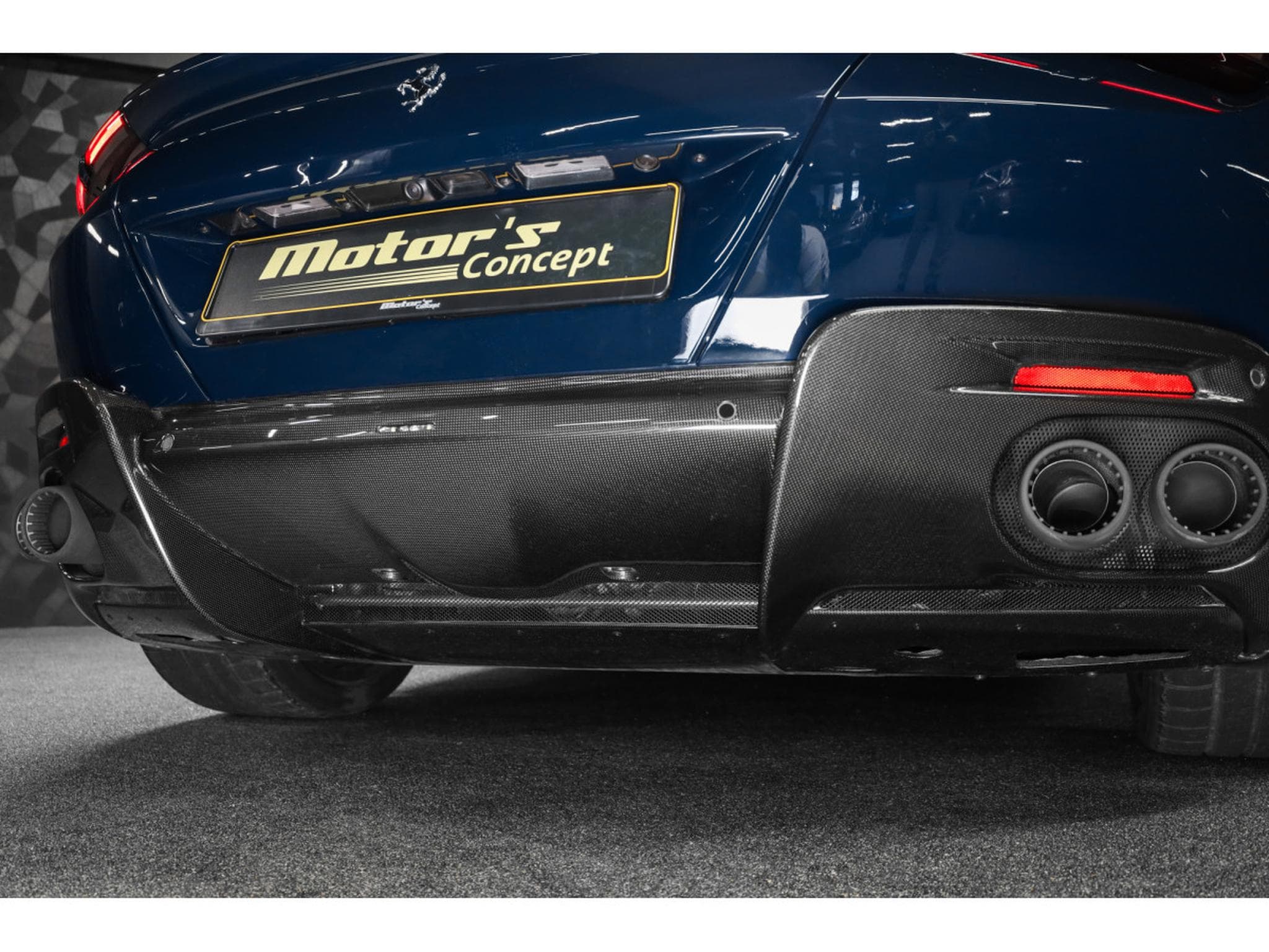 Ferrari Roma V8 - BLU POZZI / GIALLO (2023) - Foto 12