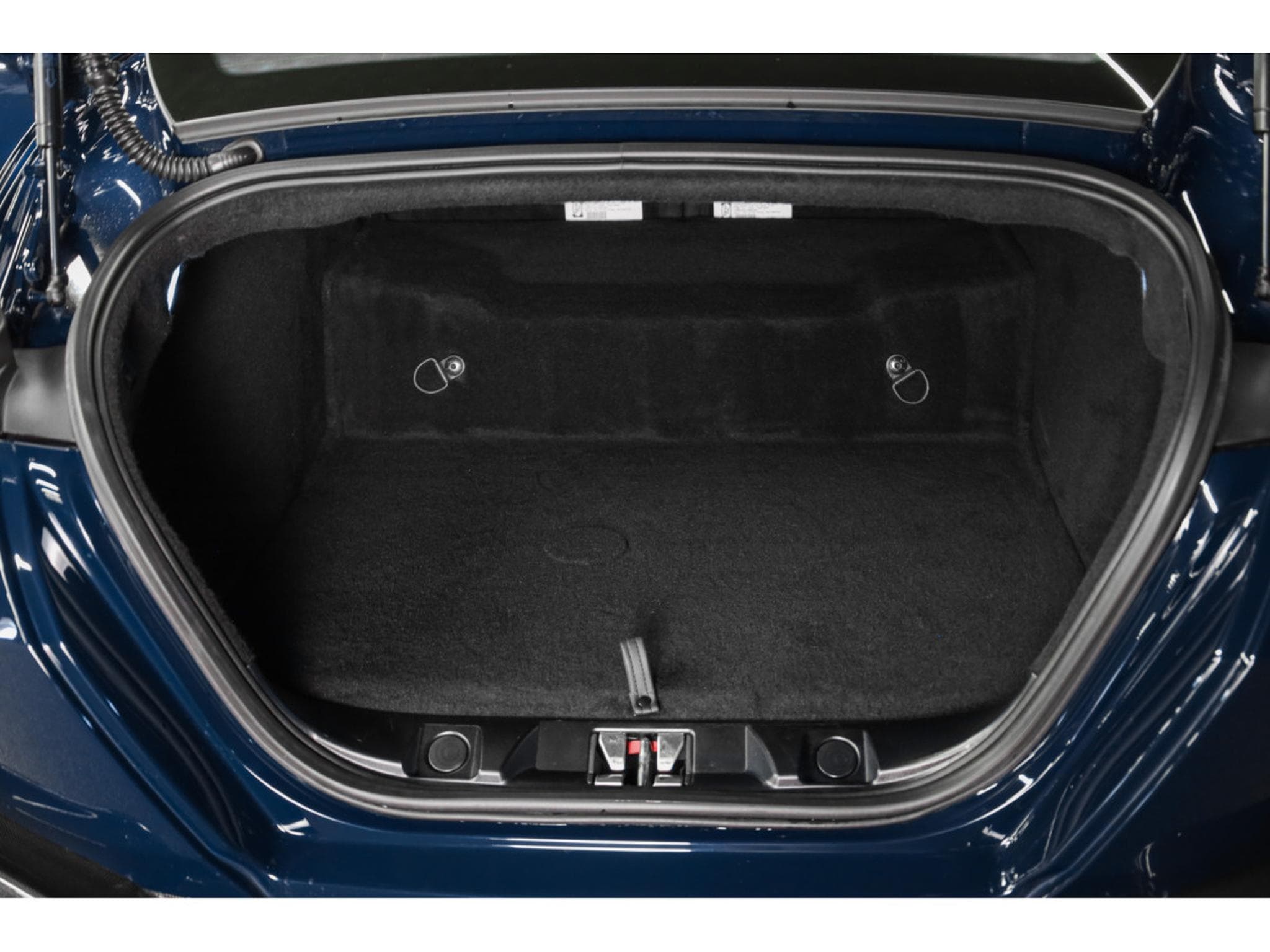 Ferrari Roma V8 - BLU POZZI / GIALLO (2023) - Foto 27