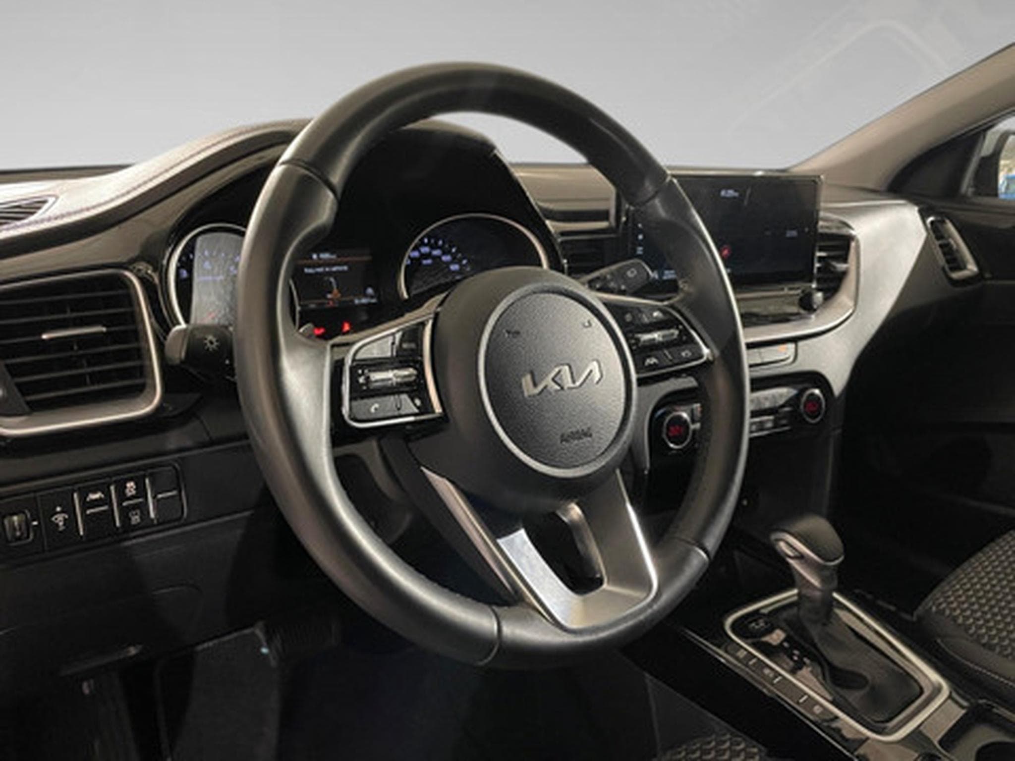 Kia Ceed Pulse 1.0 T-GDI 120 MHEV DCT ISG (2026) - Photo 8