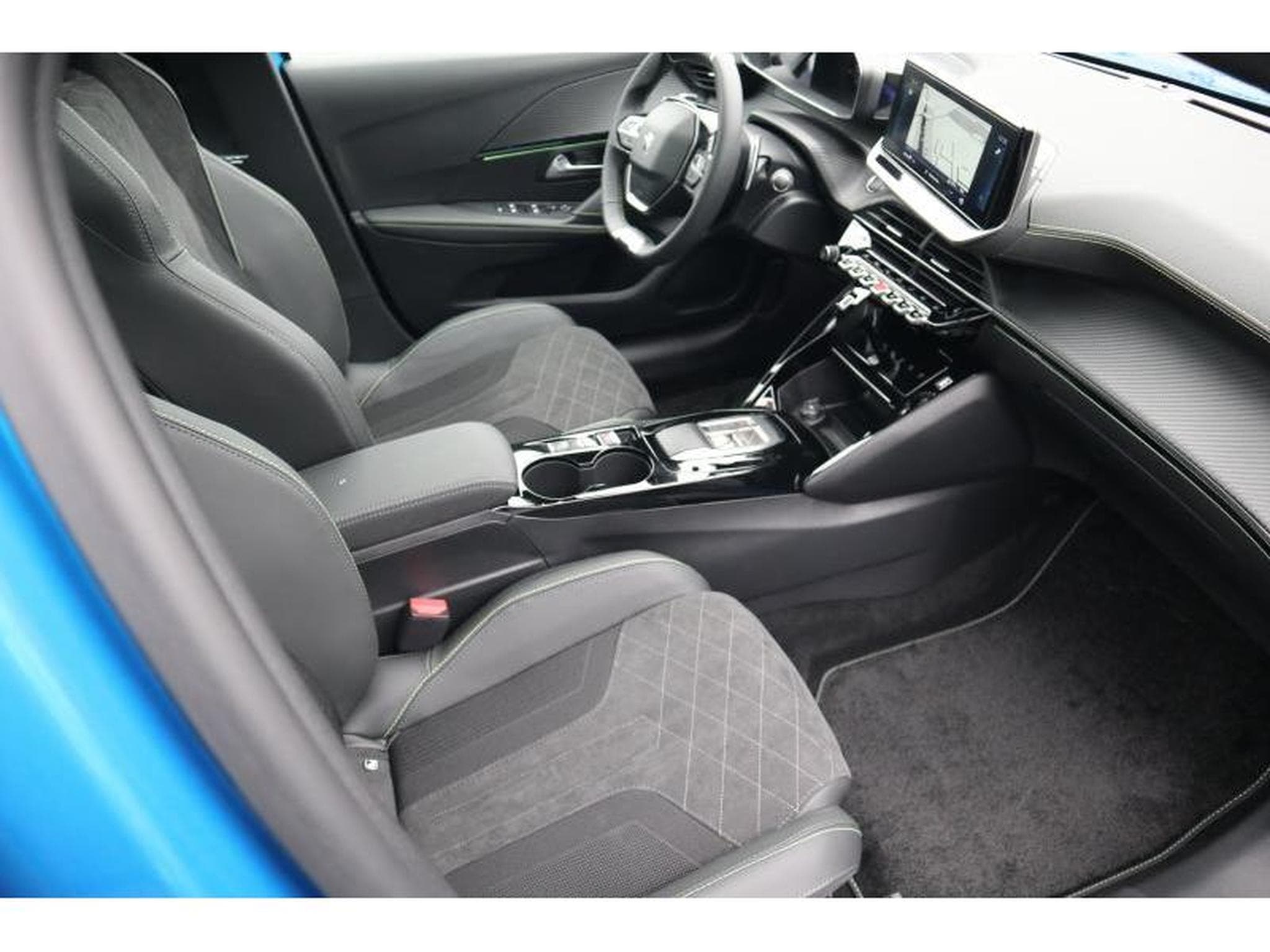 Peugeot 208 GT EAT8 (2023) - Photo 5