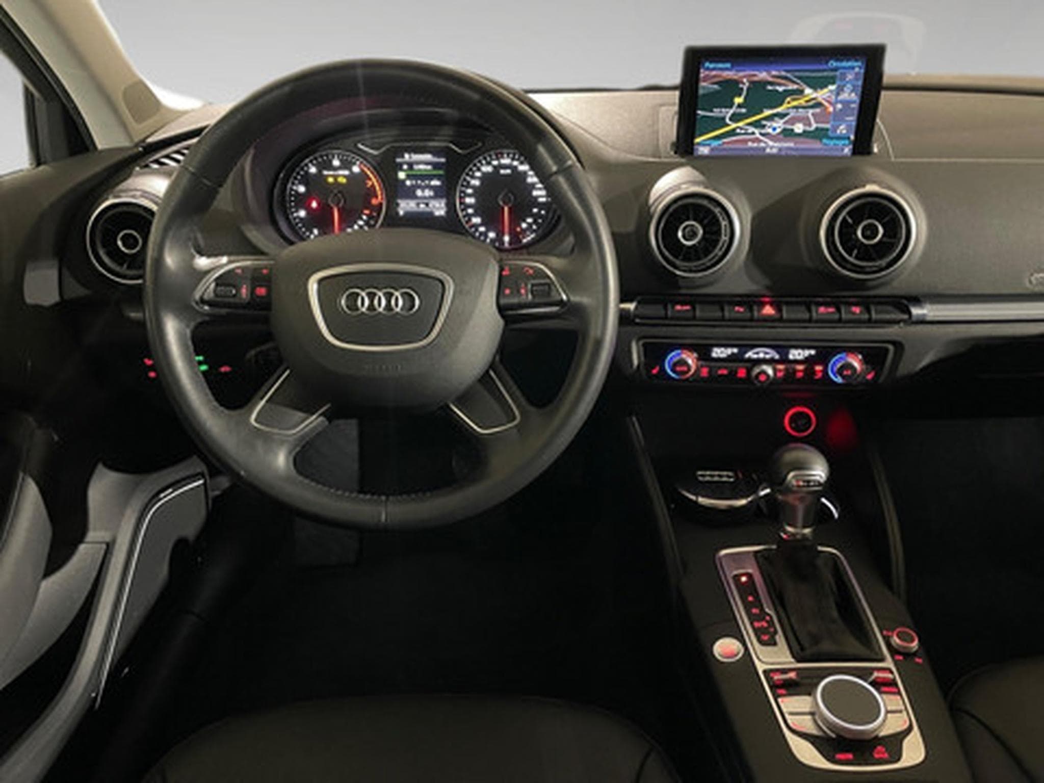 Audi A3 1.8L LIMOUSINE QUATTRO (2026) - Photo 6