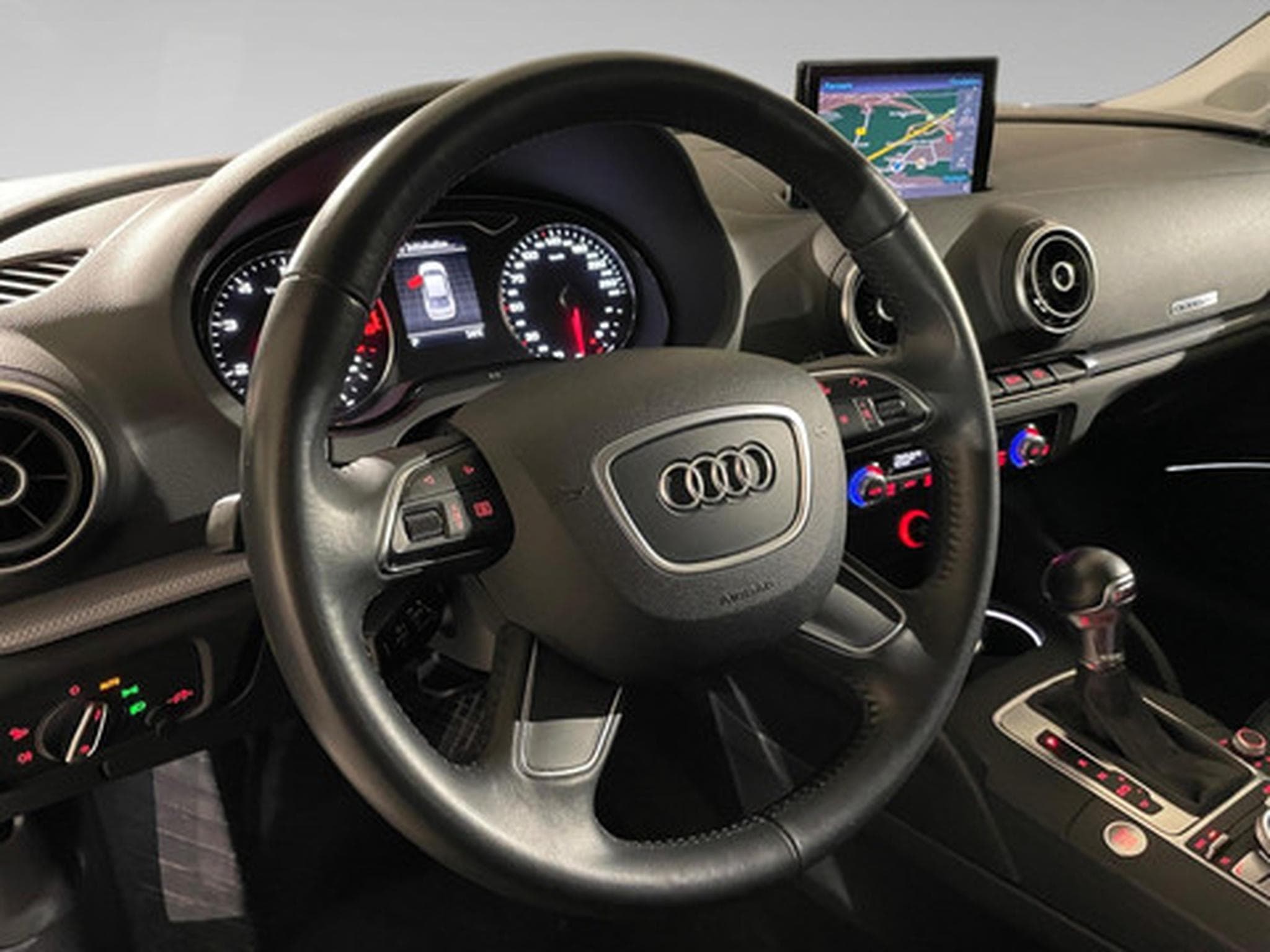 Audi A3 1.8L LIMOUSINE QUATTRO (2026) - Photo 8