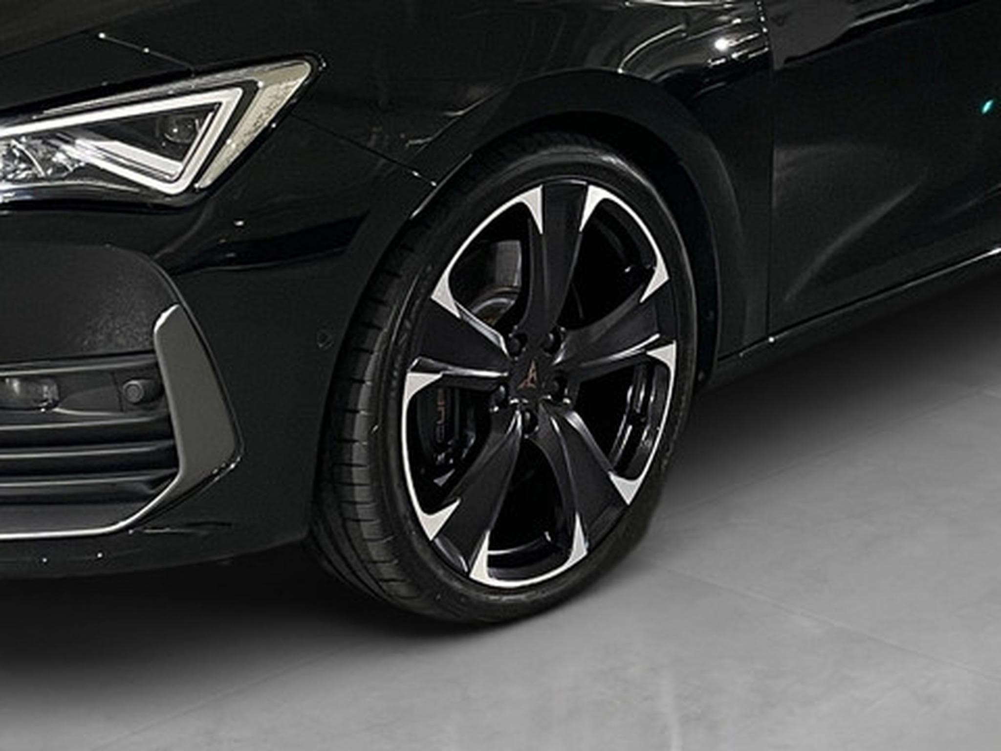 Cupra Leon 2.0 TSI EVO 221kW VZ DSG (2026) - Photo 20