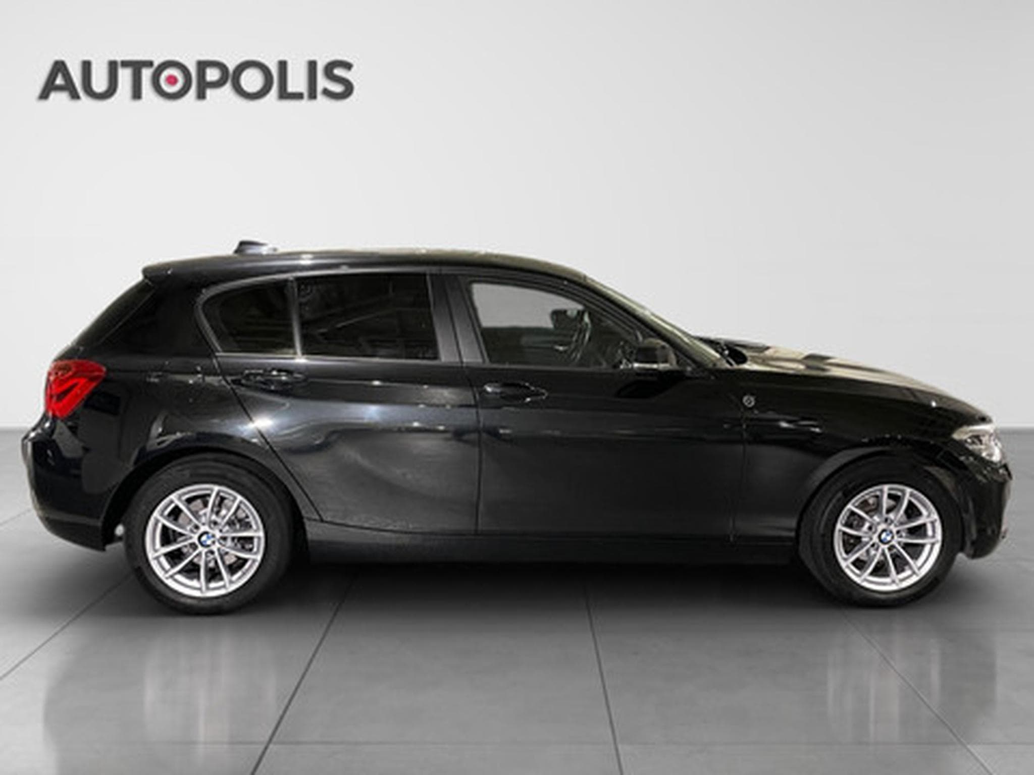 BMW 118 1-serie 118d Luxury Line (2026) - Photo 16