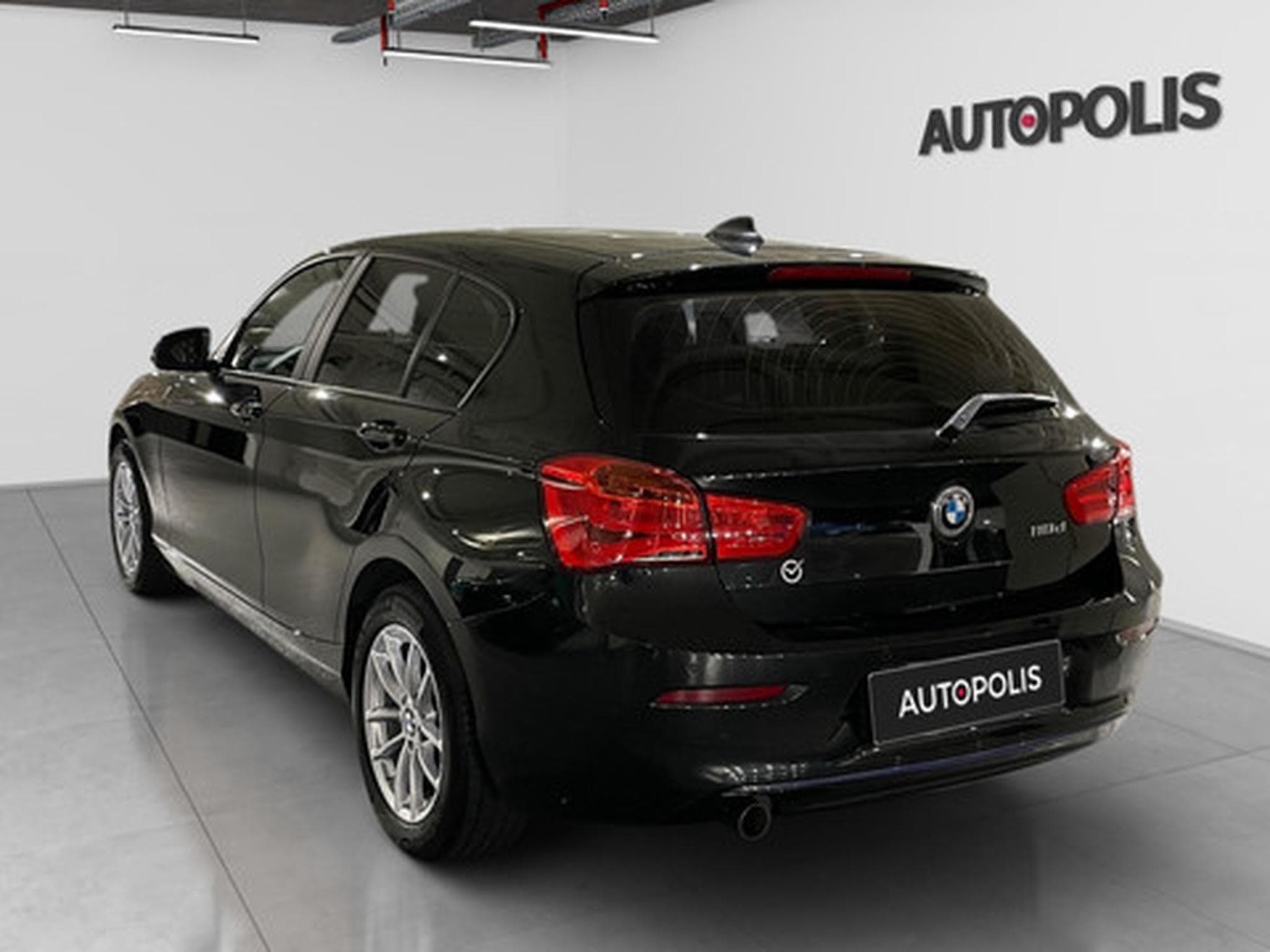 BMW 118 1-serie 118d Luxury Line (2026) - Photo 18