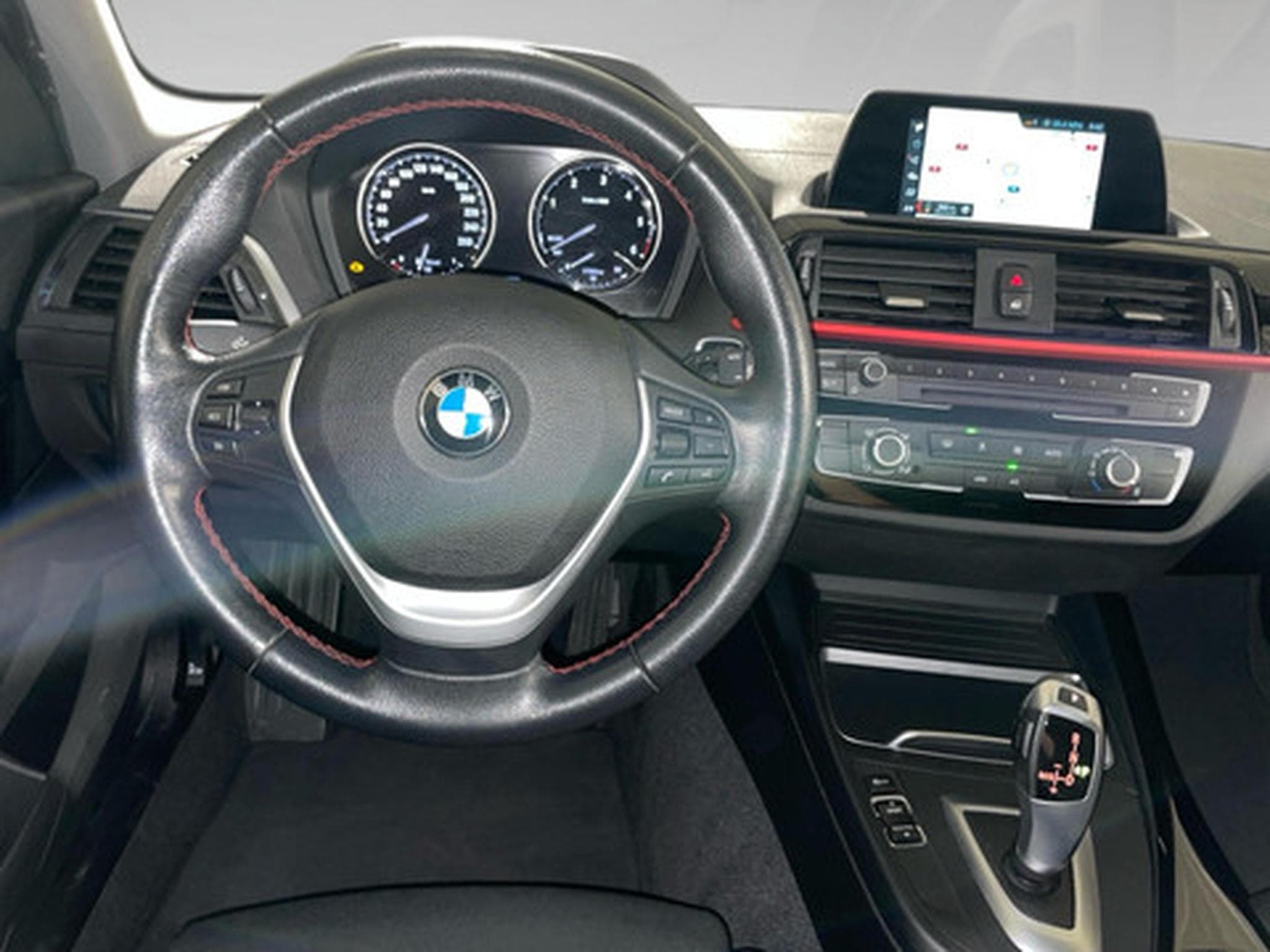 BMW 118 1-serie 118d Luxury Line (2026) - Photo 6