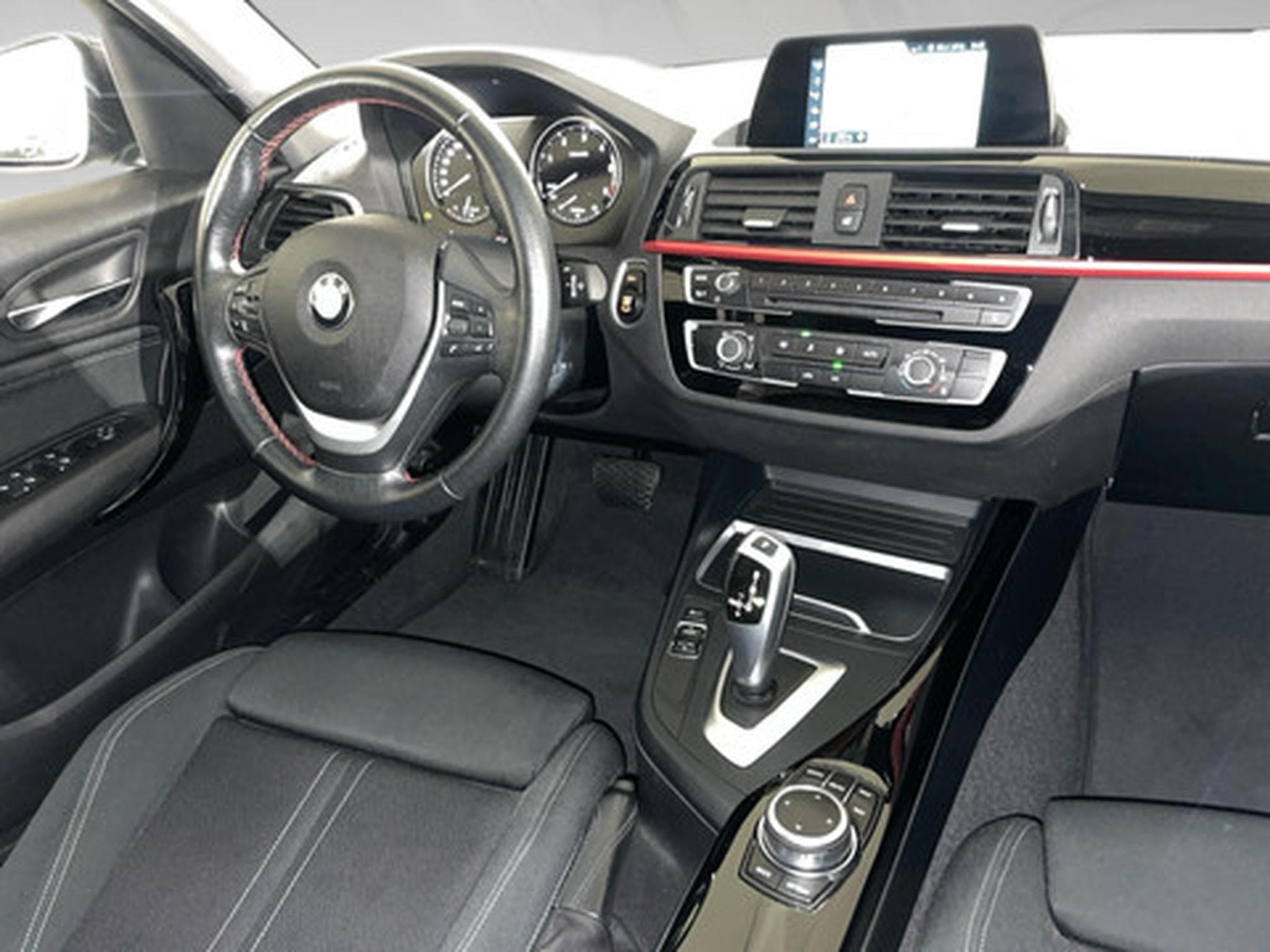 BMW 118 1-serie 118d Luxury Line (2026) - Photo 7