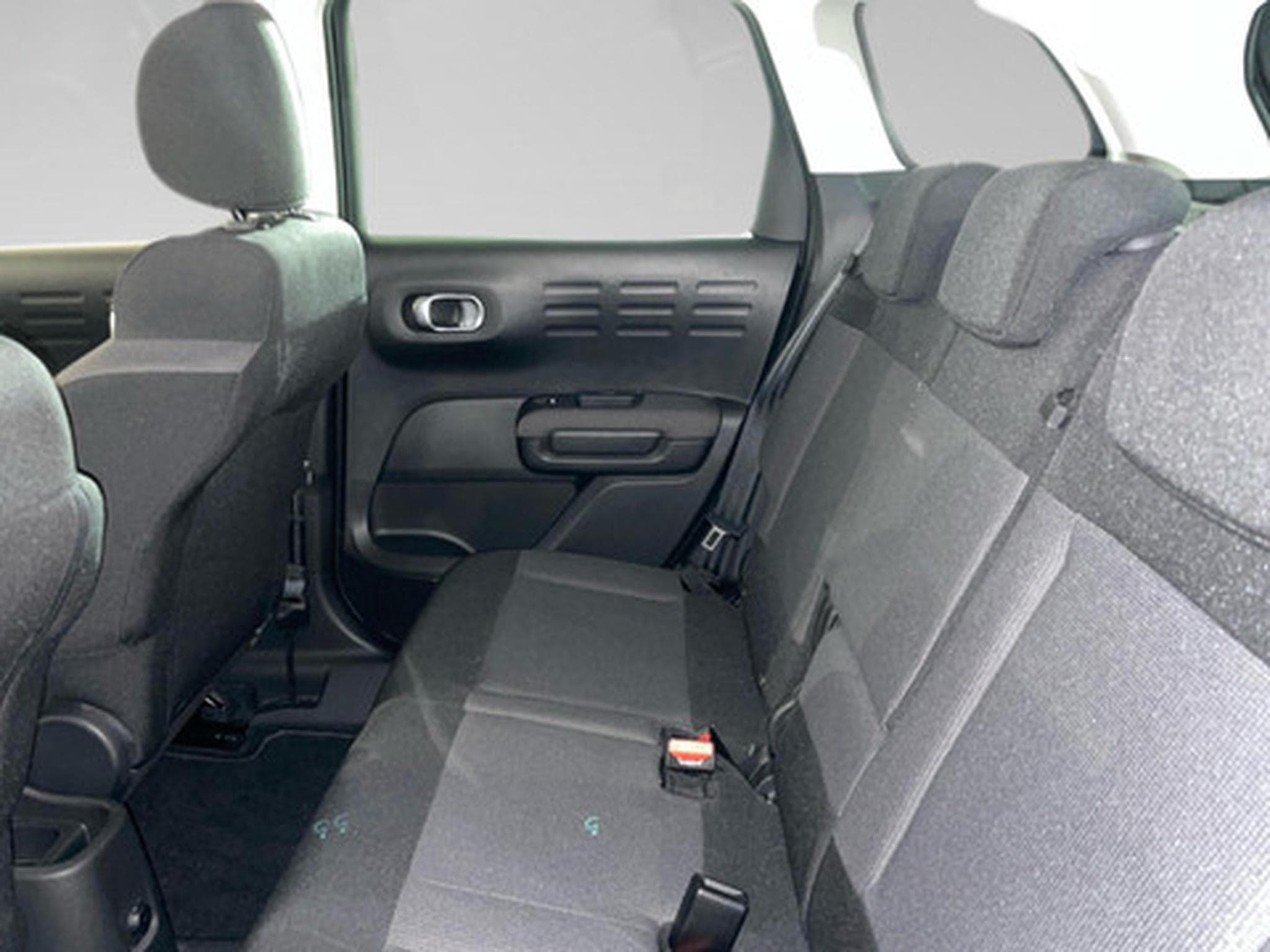 Citroën C3 Aircross 1.5 Blue HDi 120 (2026) - Photo 11