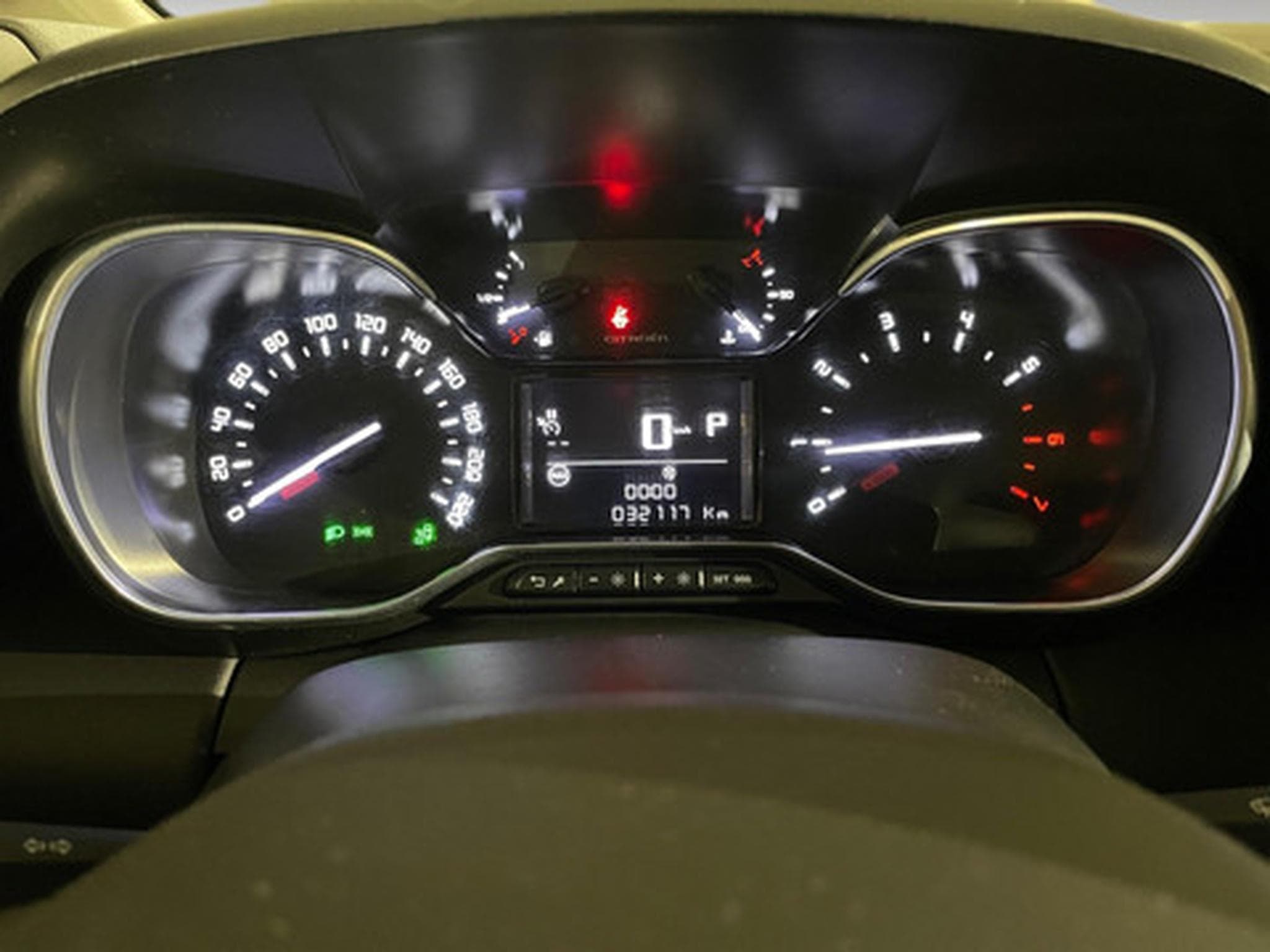 Citroën C3 Aircross 1.5 Blue HDi 120 (2026) - Photo 2