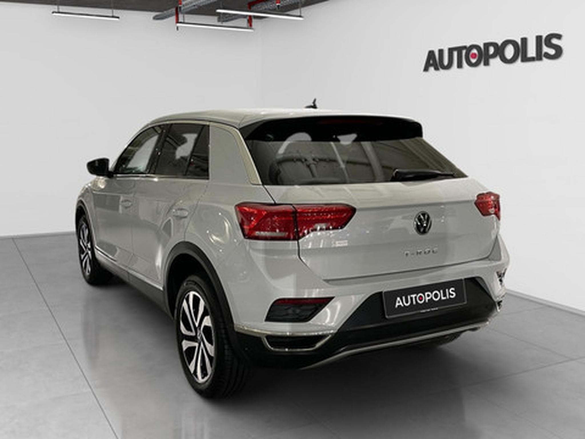 VW T-Roc 2.0 TDI SCR 85kW ACTIVE (2026) - Photo 18