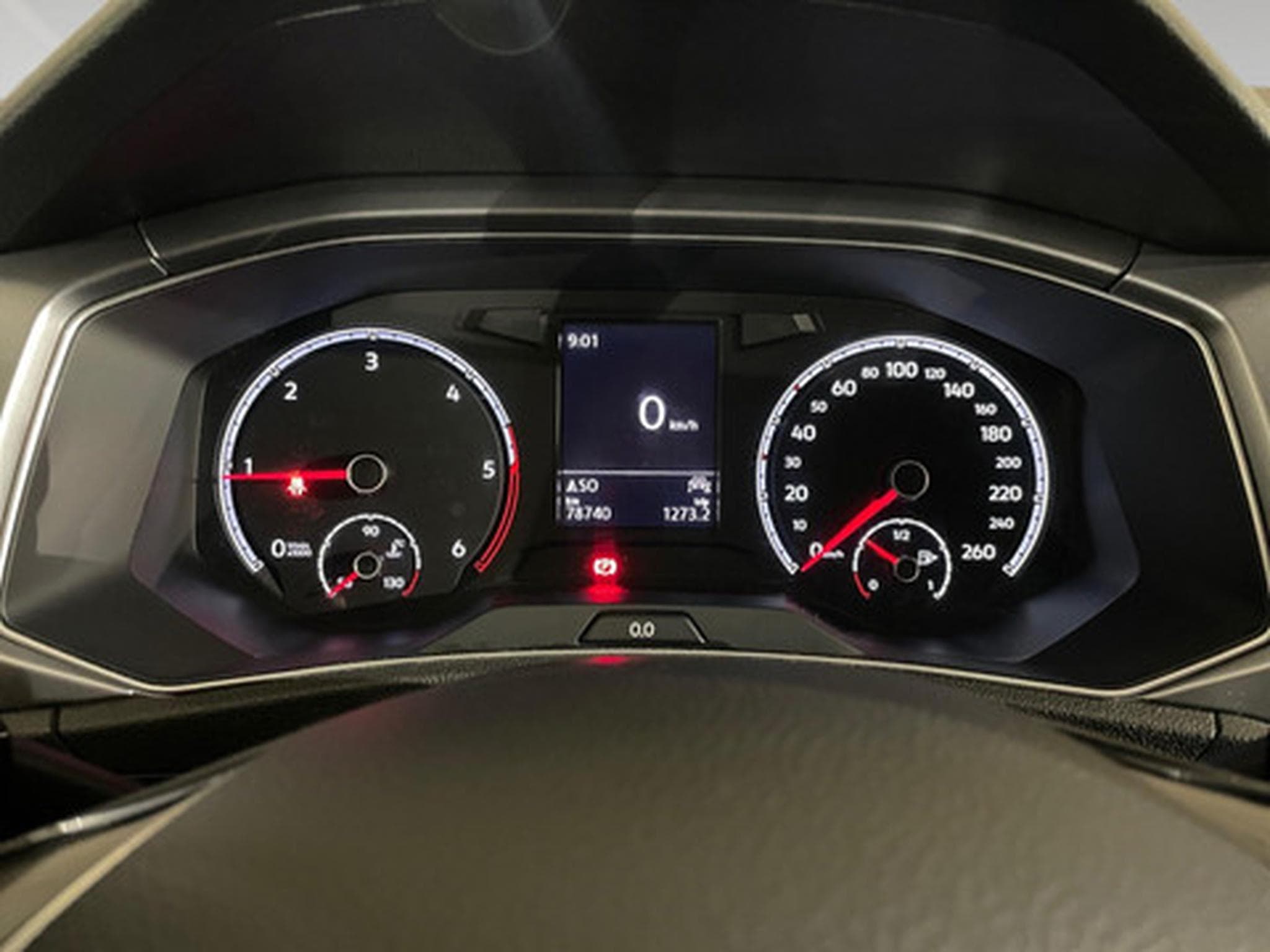 VW T-Roc 2.0 TDI SCR 85kW ACTIVE (2026) - Photo 2